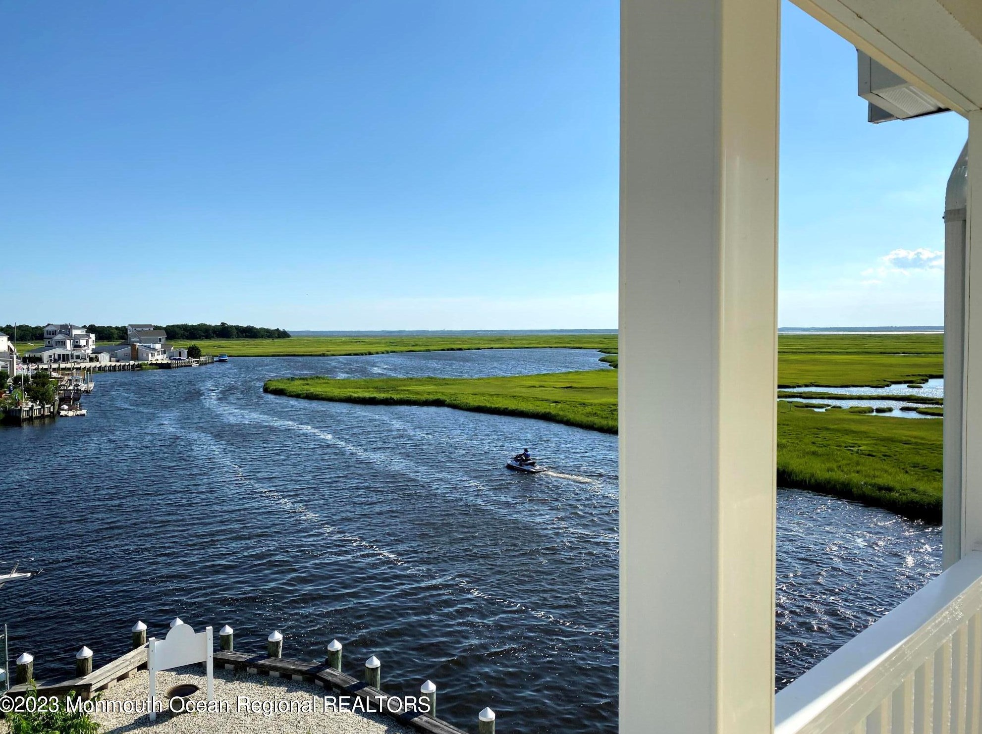 25 Schuylkill Rd, Tuckerton NJ  08087-1127 exterior