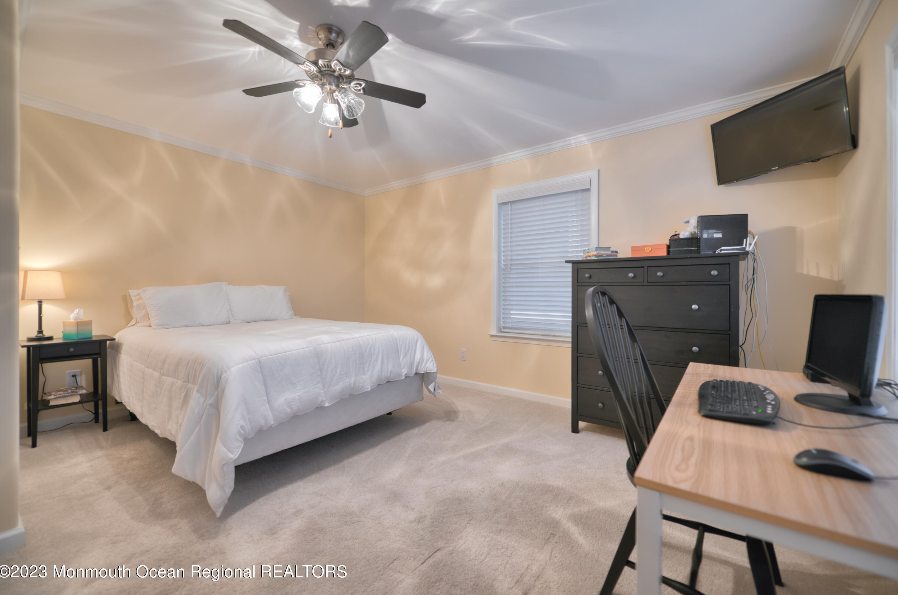 25 Schuylkill Rd, Tuckerton NJ  08087-1127 exterior