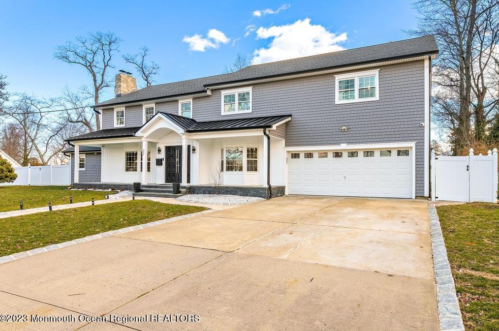 37 Park Ave, Tinton Falls, NJ 07724
