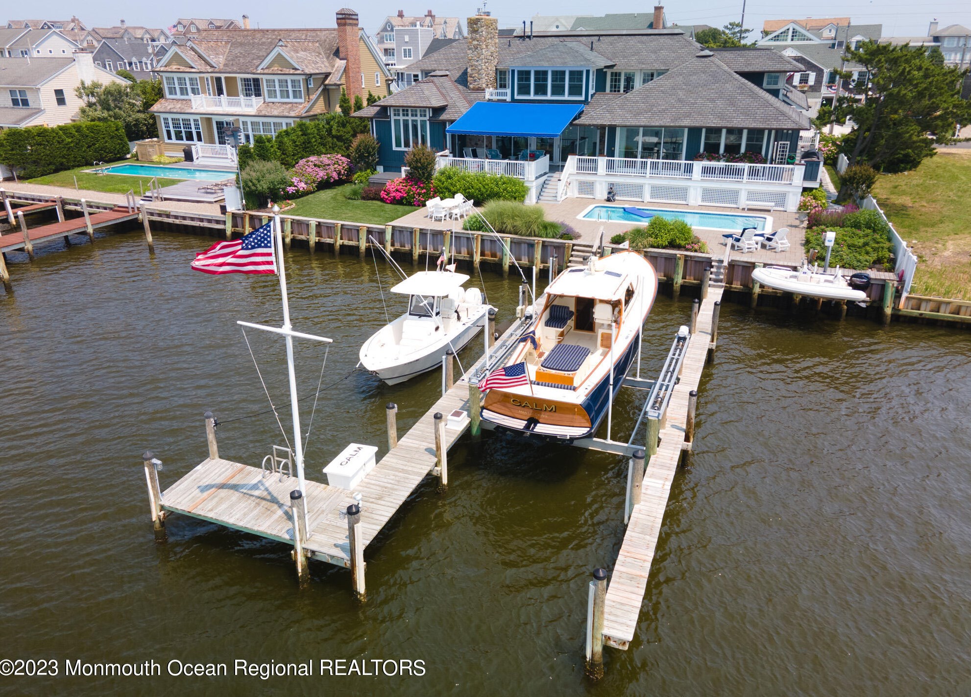 1090 Barnegat Ln, Mantoloking, NJ 08738