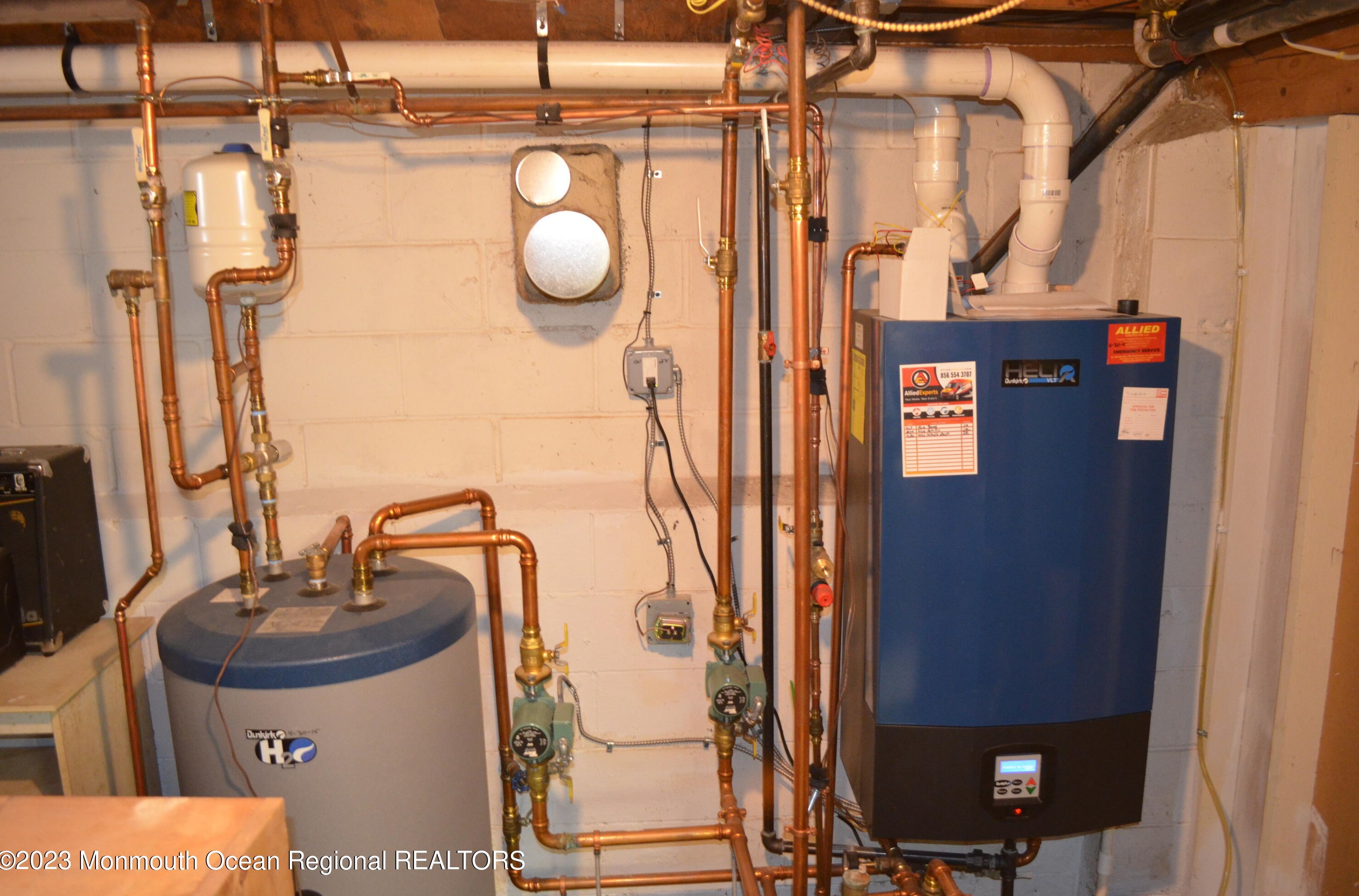 4 Cooperhawk Dr, Millstone Township NJ 07726-3667 exterior