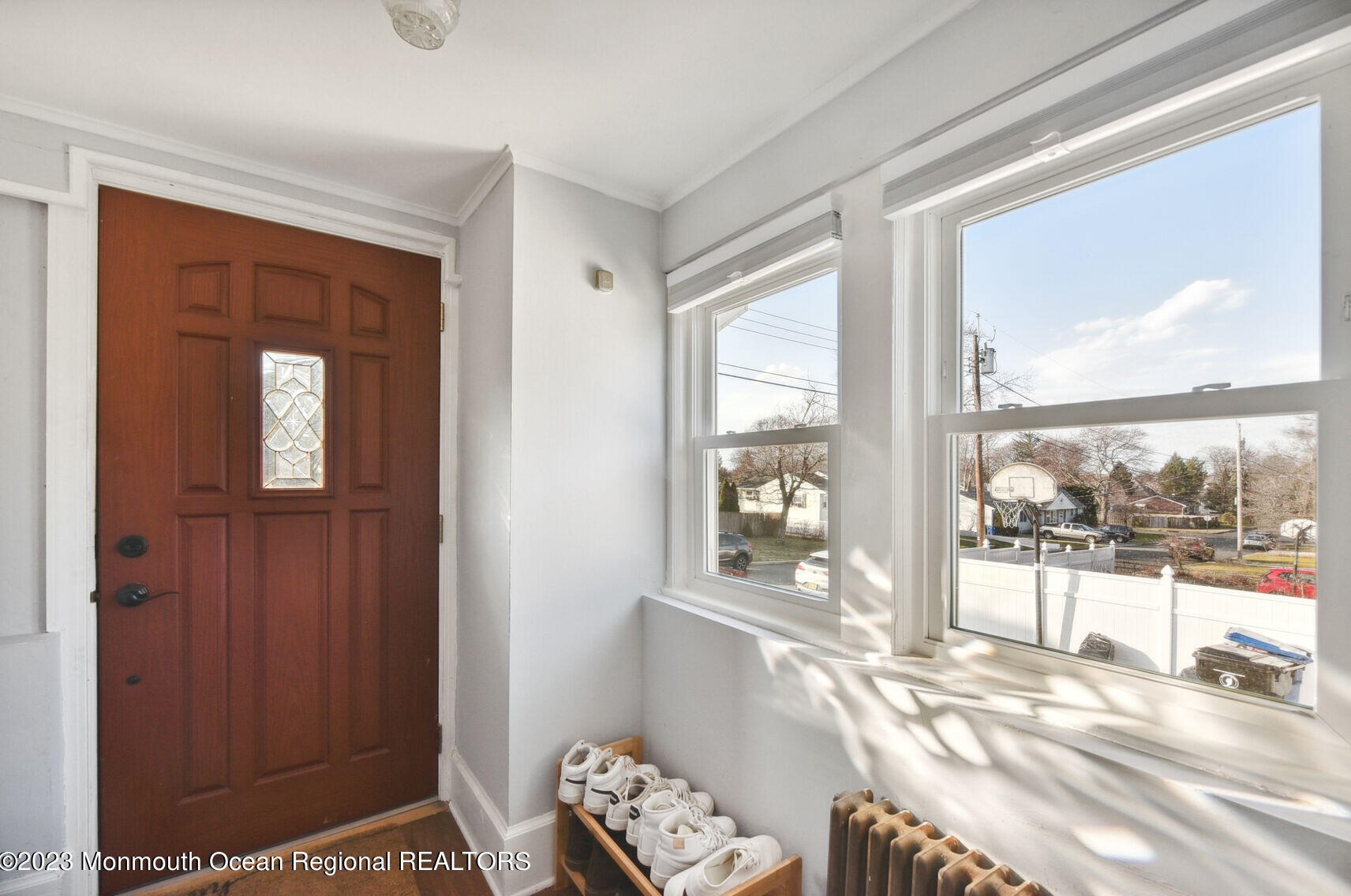 189 Waterview Ave, Belford, NJ 07718