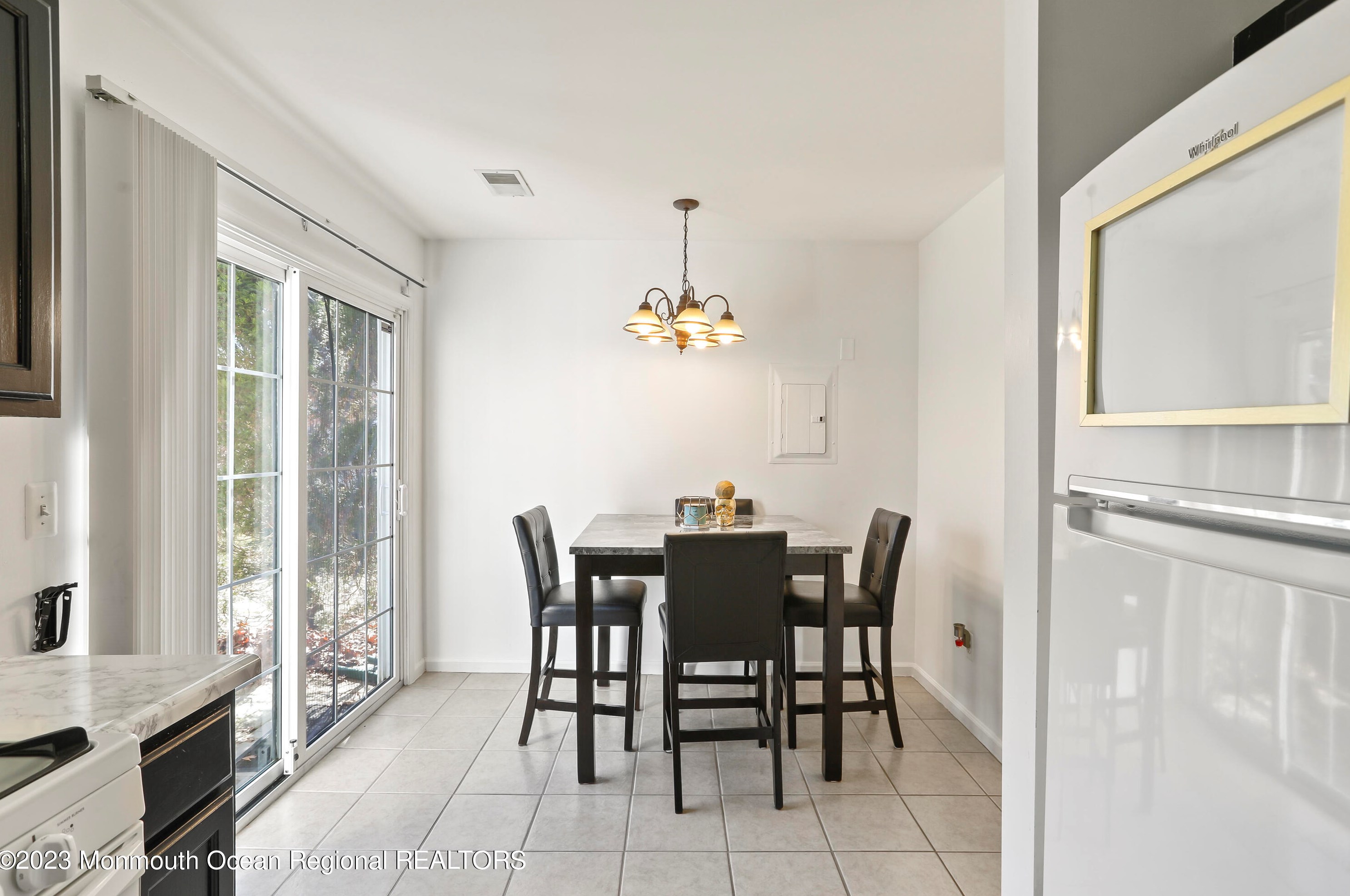 712 Leadership Ct, Toms River NJ  08755-1409 exterior