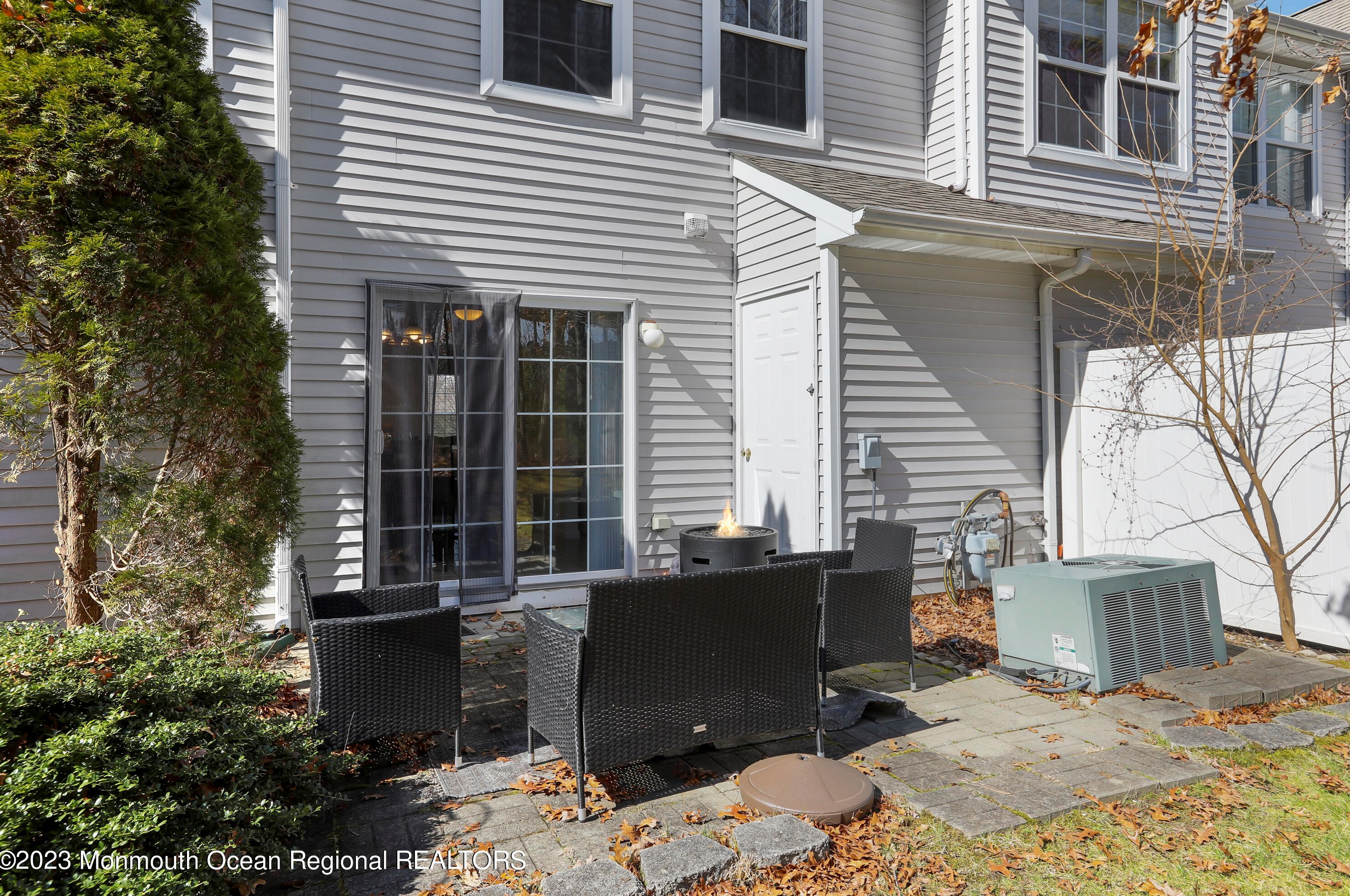 712 Leadership Ct, Toms River NJ  08755-1409 exterior