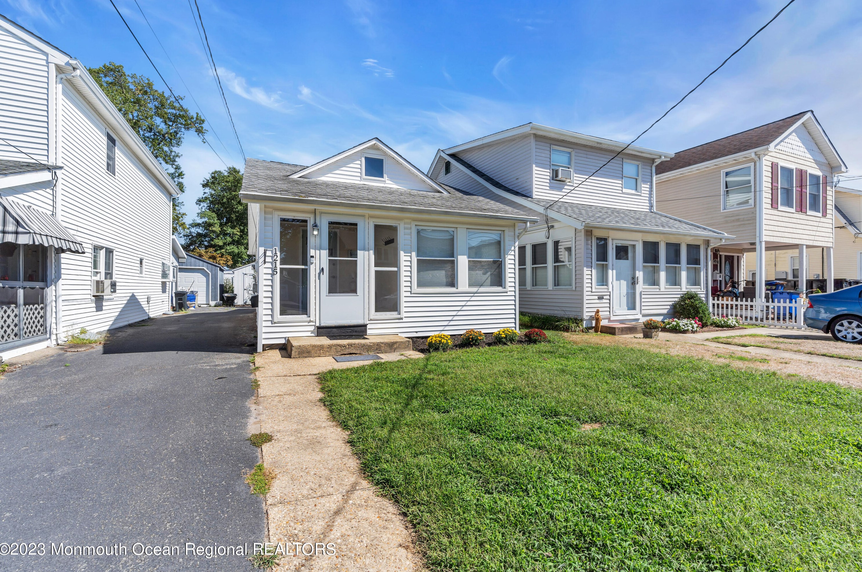 1215 Briarwood Rd, Belmar, NJ 07719