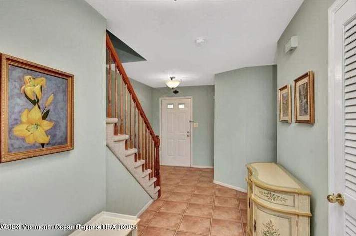 35 Breakwater Sq, East Freehold, NJ 07728
