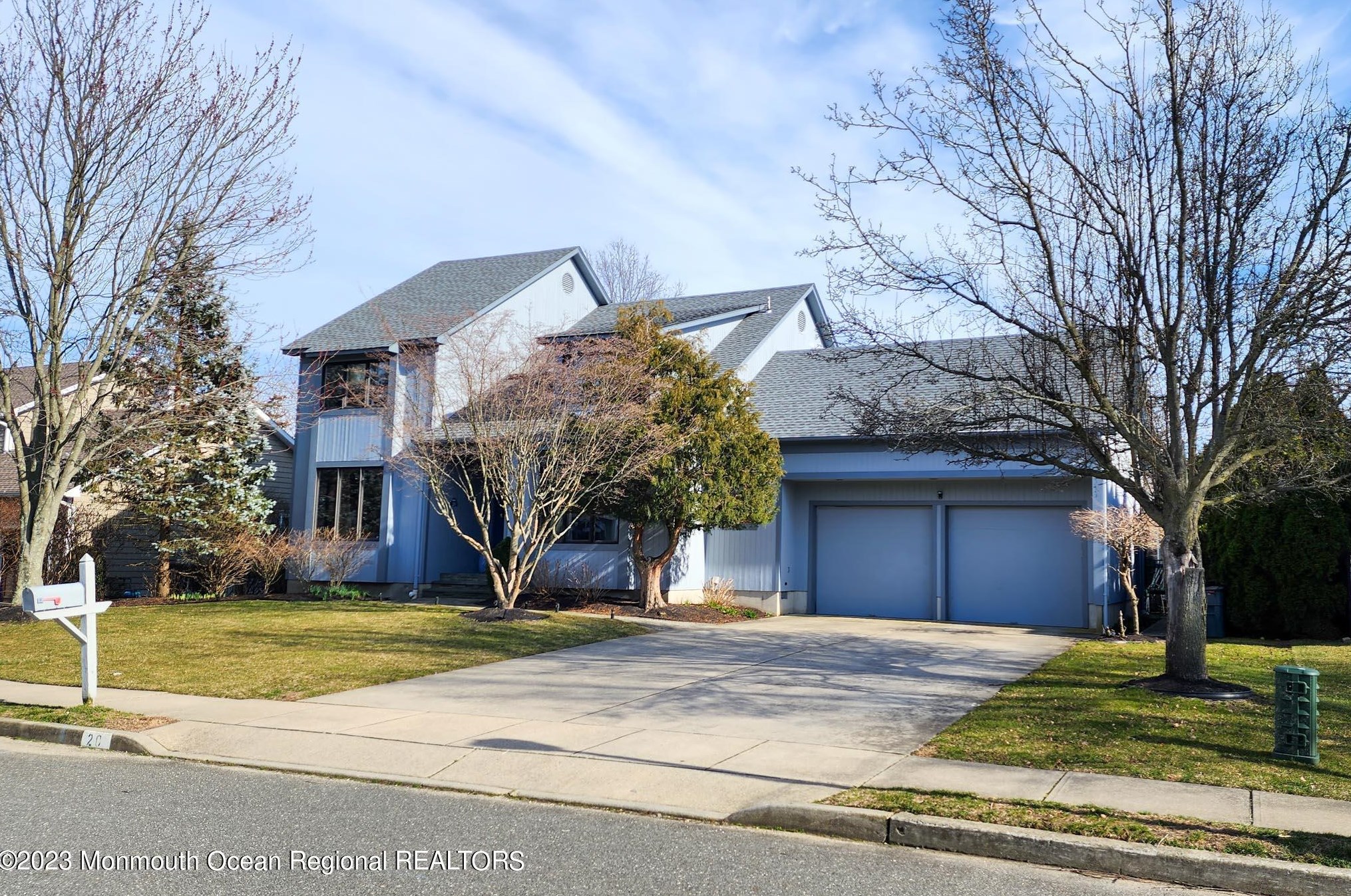 20 Lebanon Dr, Brielle, NJ 08730
