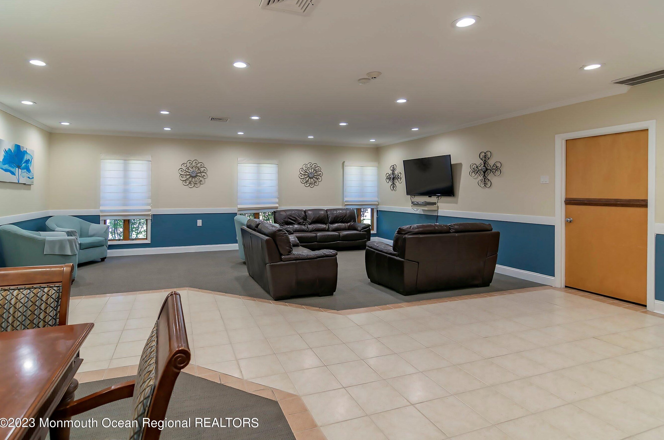 27 Lumsden St, Toms River NJ  08757-6133 exterior