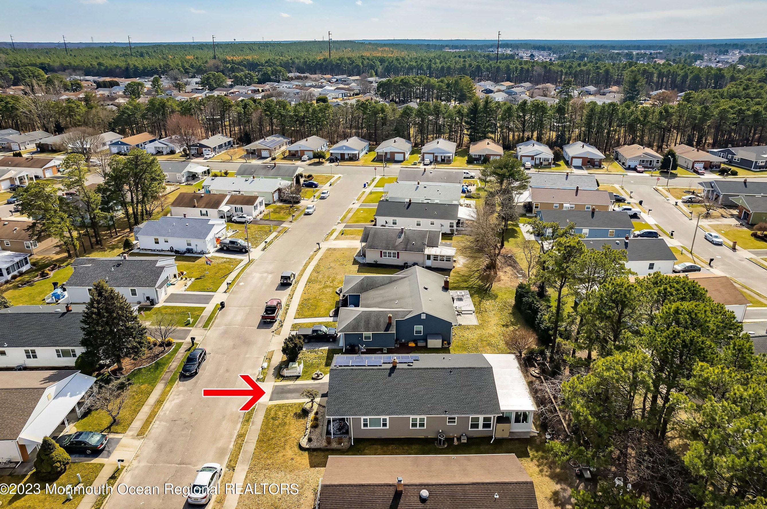 27 Lumsden St, Toms River NJ  08757-6133 exterior