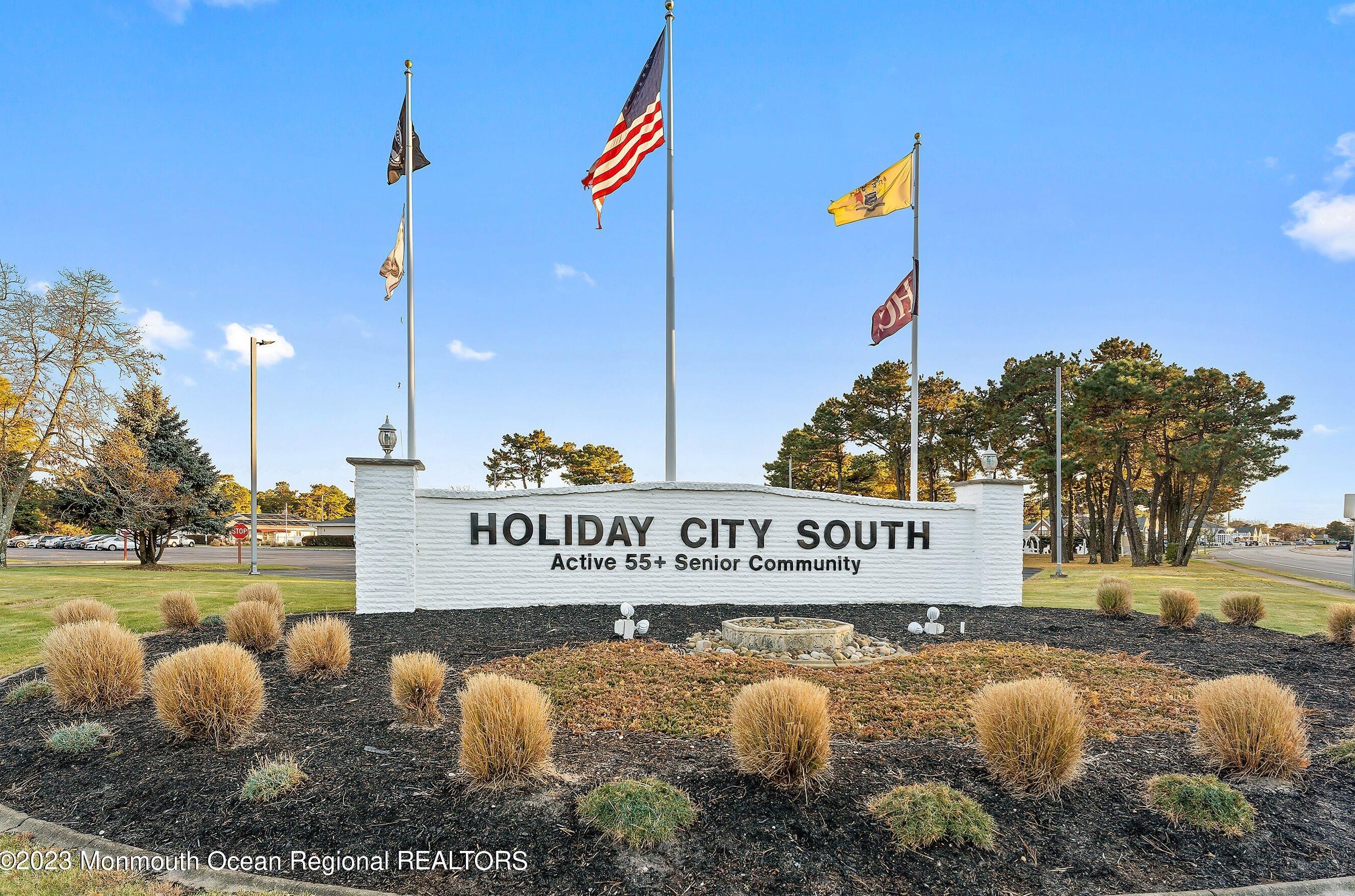 27 Lumsden St, Toms River NJ  08757-6133 exterior
