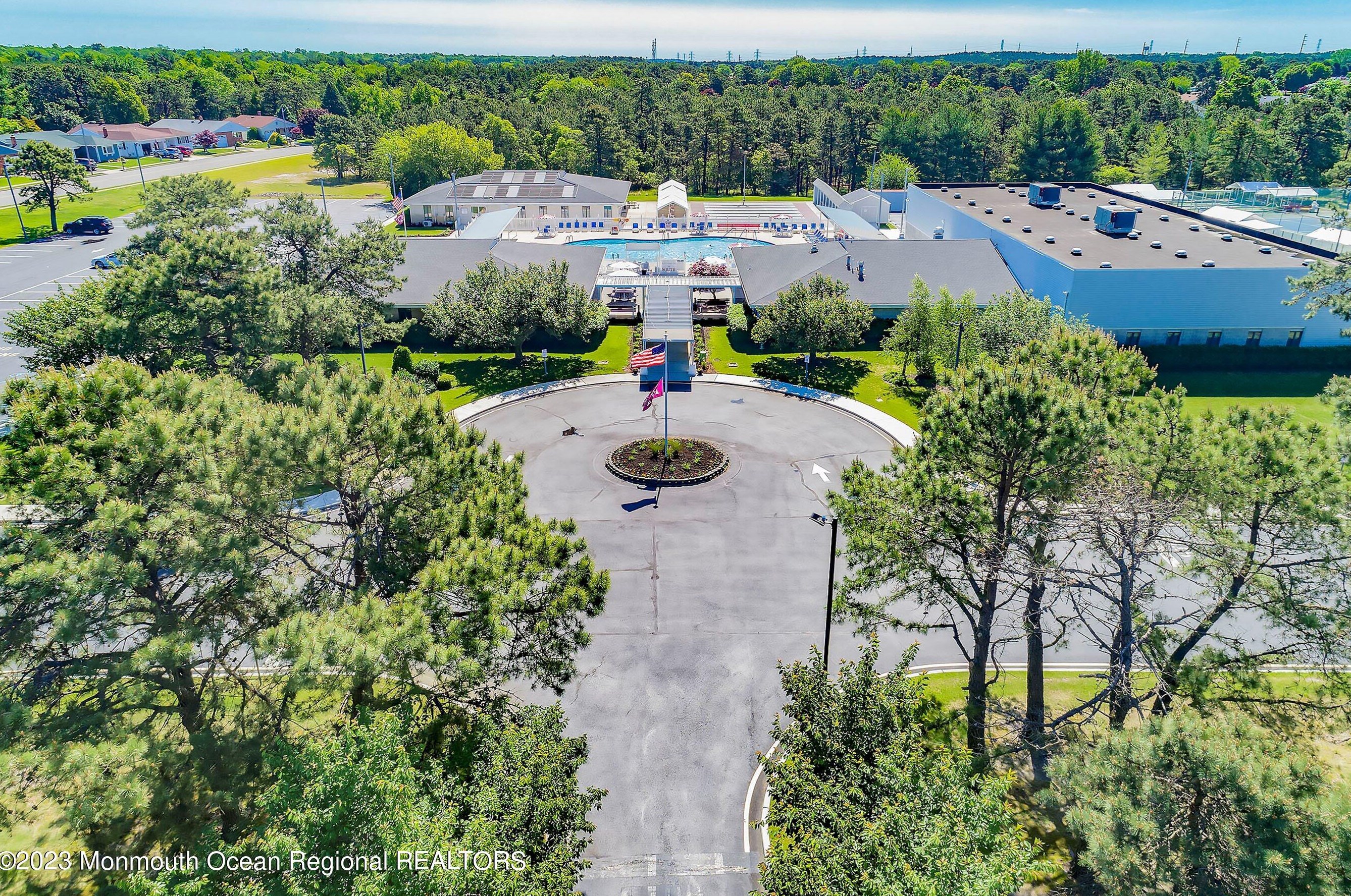 27 Lumsden St, Toms River NJ  08757-6133 exterior