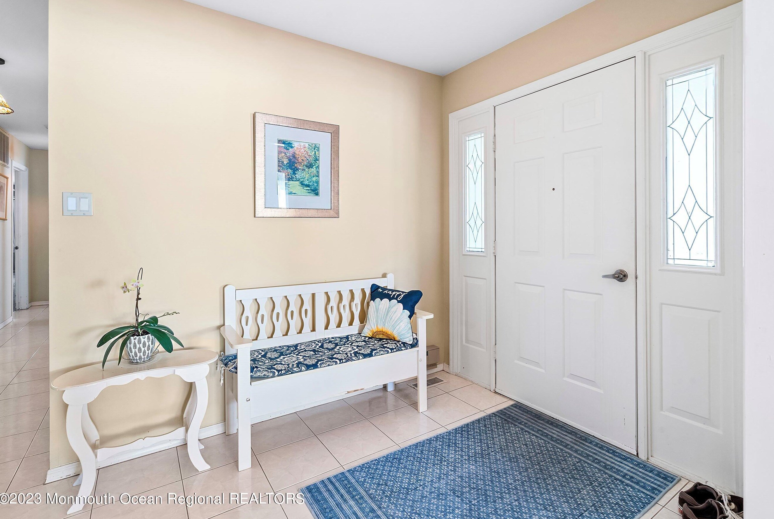 20 John Hancock Dr, Monroe Township NJ  08831-5669 exterior