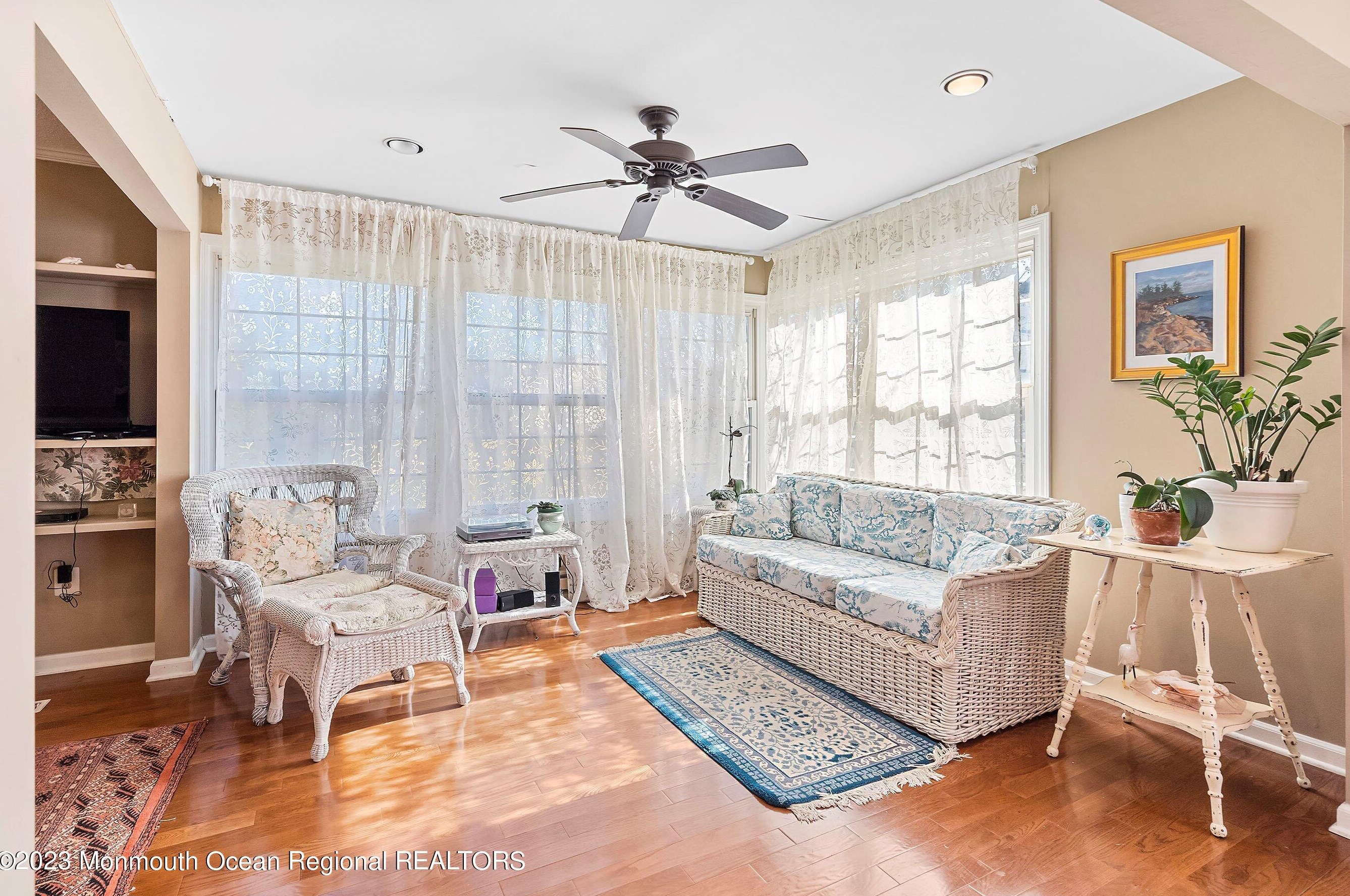 20 John Hancock Dr, Monroe Township NJ  08831-5669 exterior