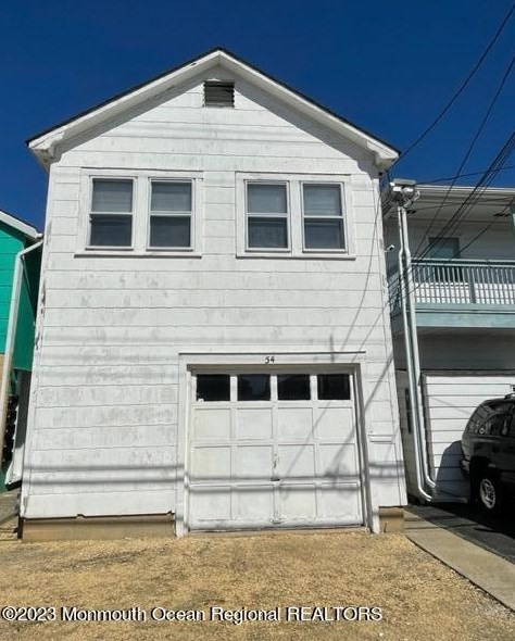 54 Fremont Ave, Pelican Island, NJ 08751