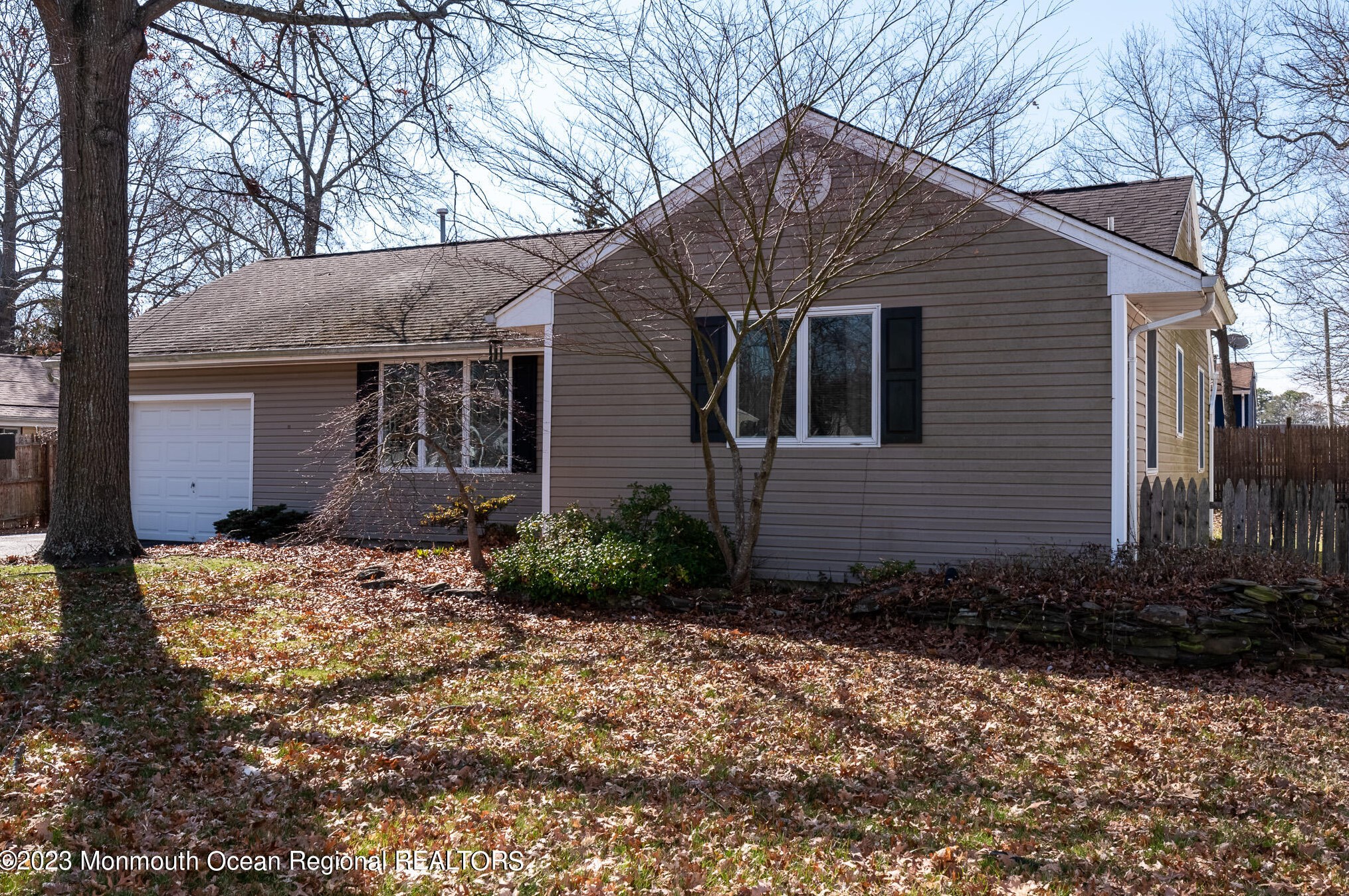 1729 Lakeside Dr S, Lacey, NJ 08731