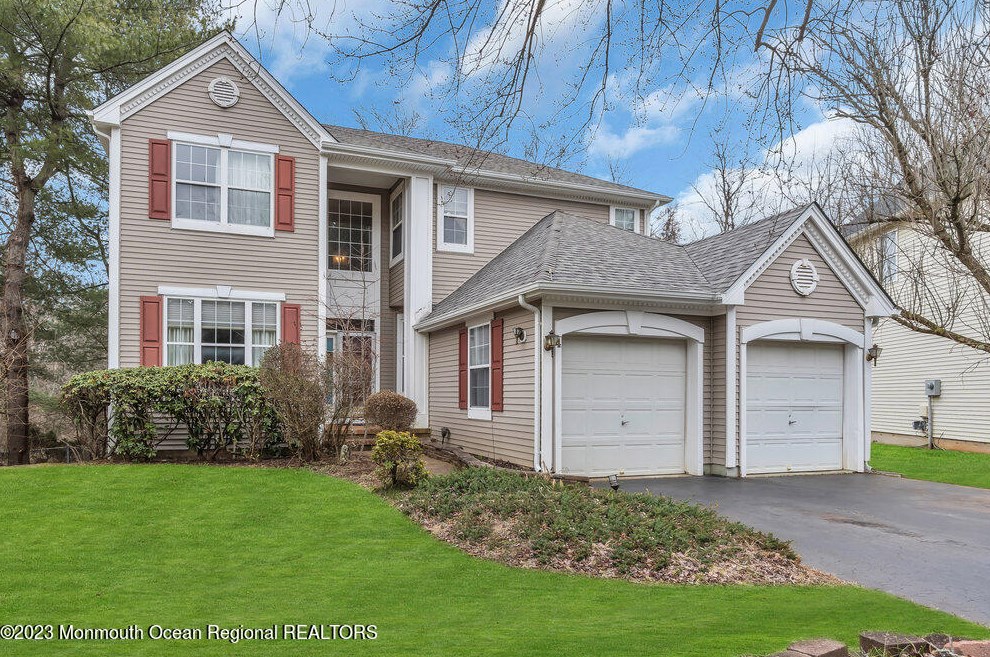 4 Blacksmith Pass, Vanderburg, NJ 07722-1758