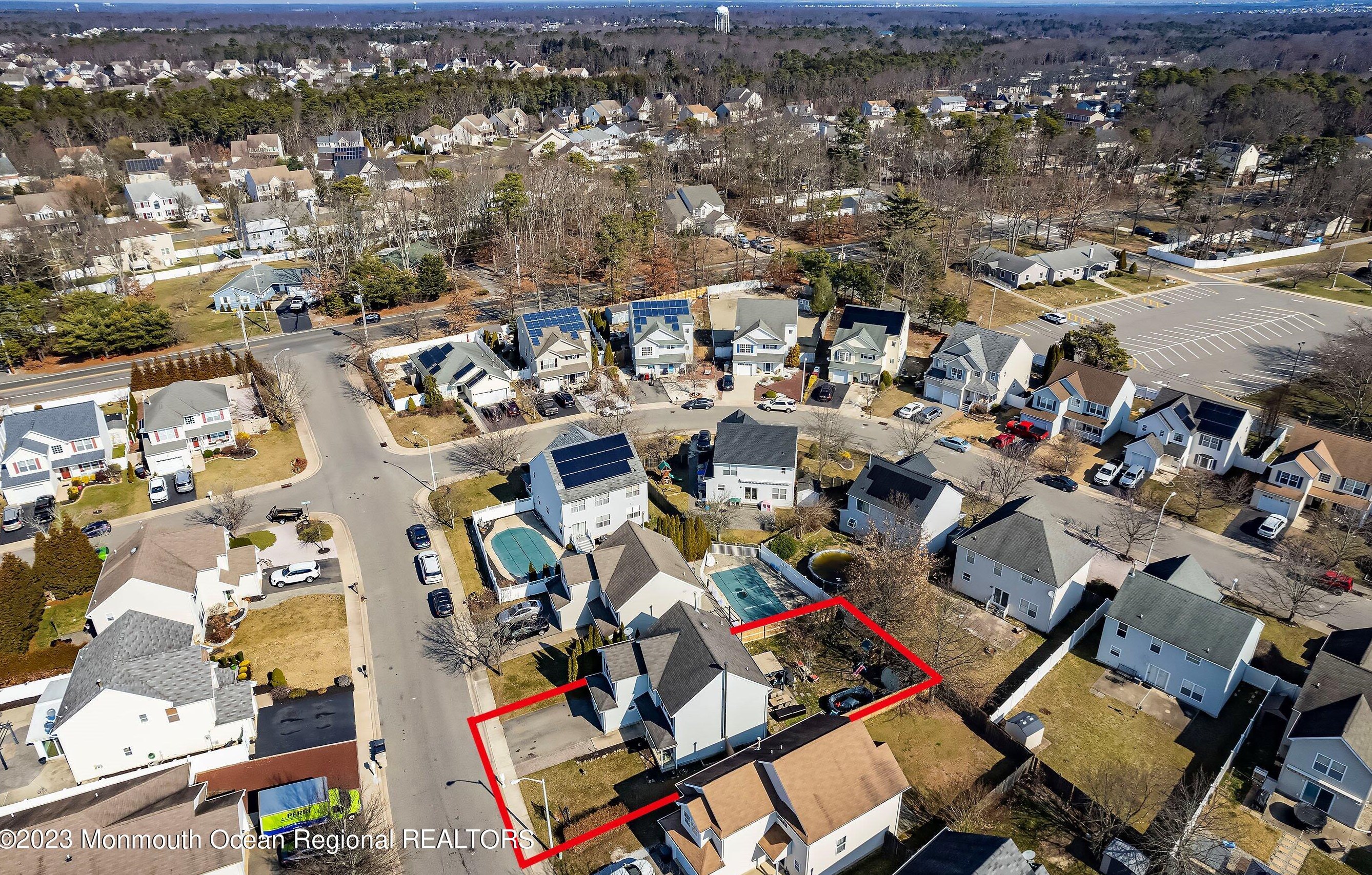 9 Marlin Dr, Berkeley Township, NJ 08721