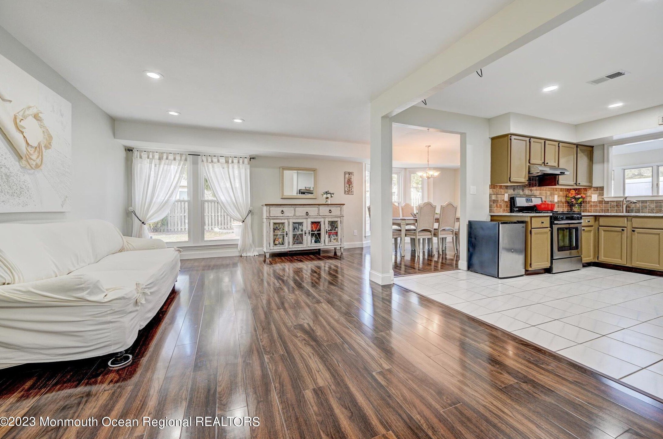 61 Heritage Dr, Wall Township NJ  07731-2969 exterior