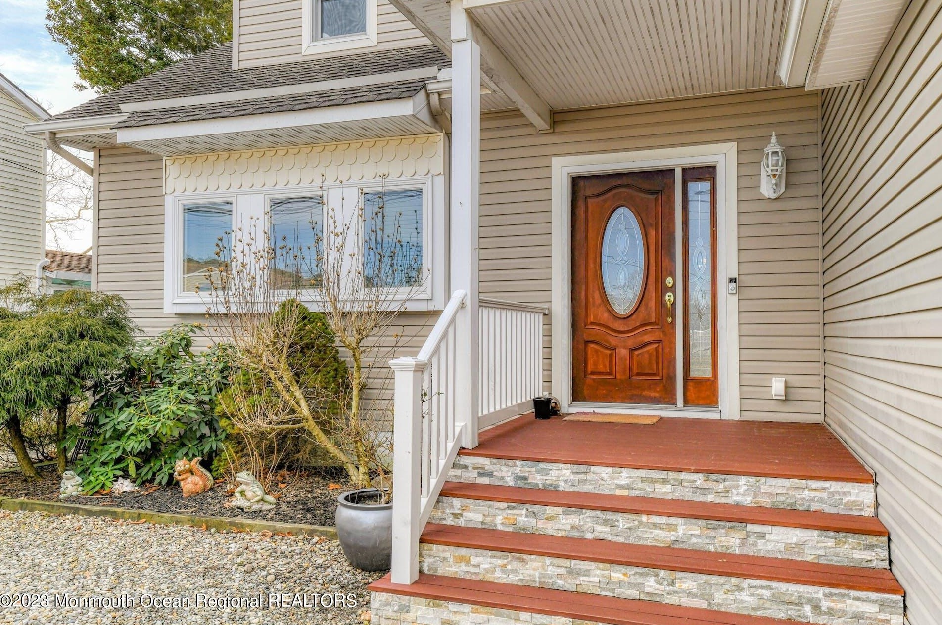 21 Mandalay Rd, Bricktown, NJ 08723