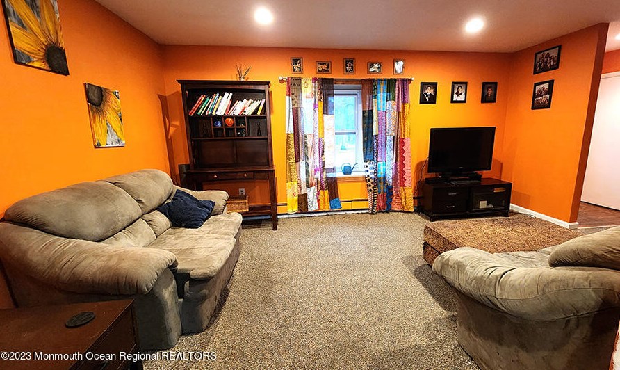 1026 Berkeley Ave, Beachwood, NJ 08722-4502