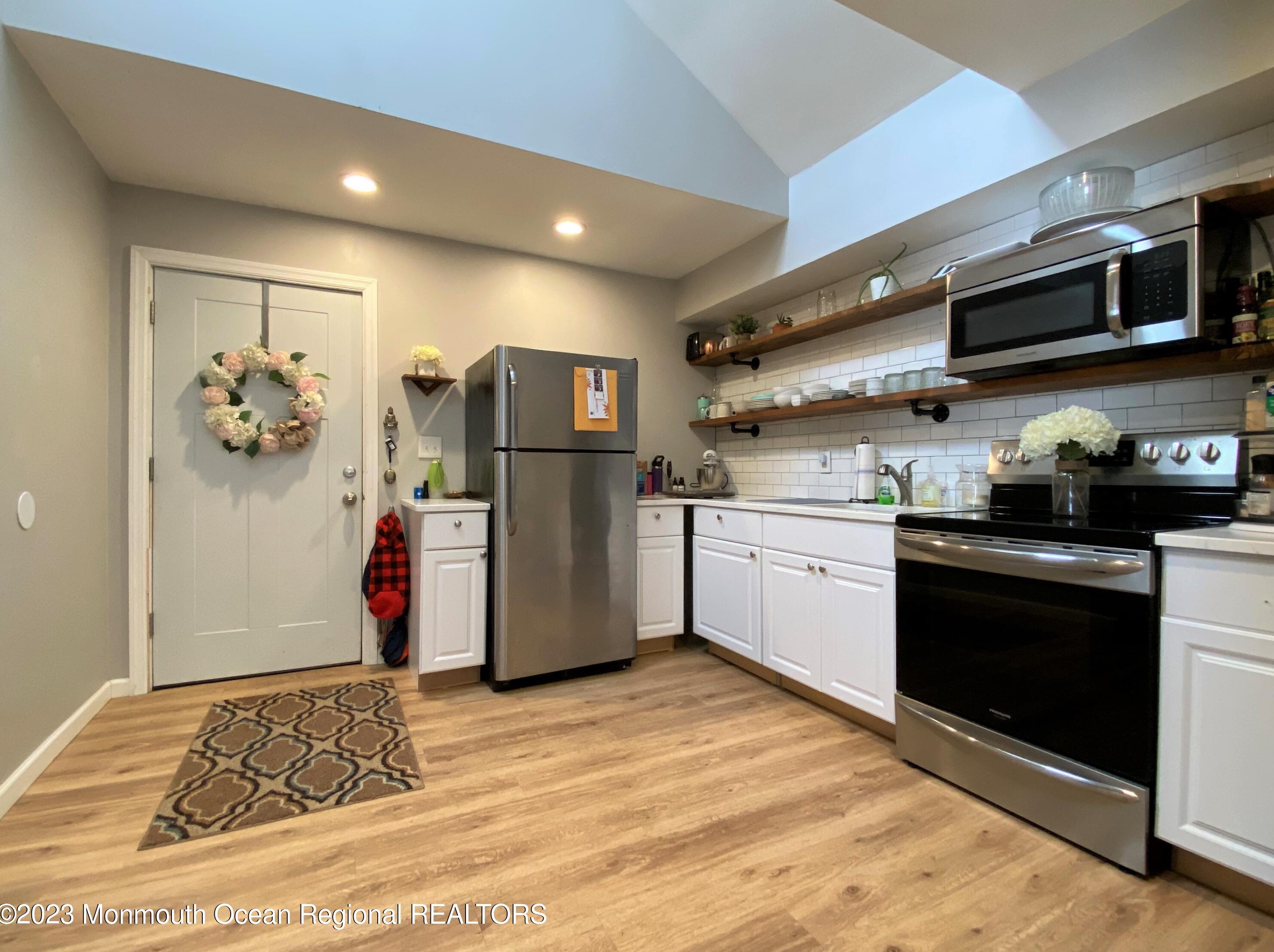 809 16th Ave, Belmar, NJ 07719