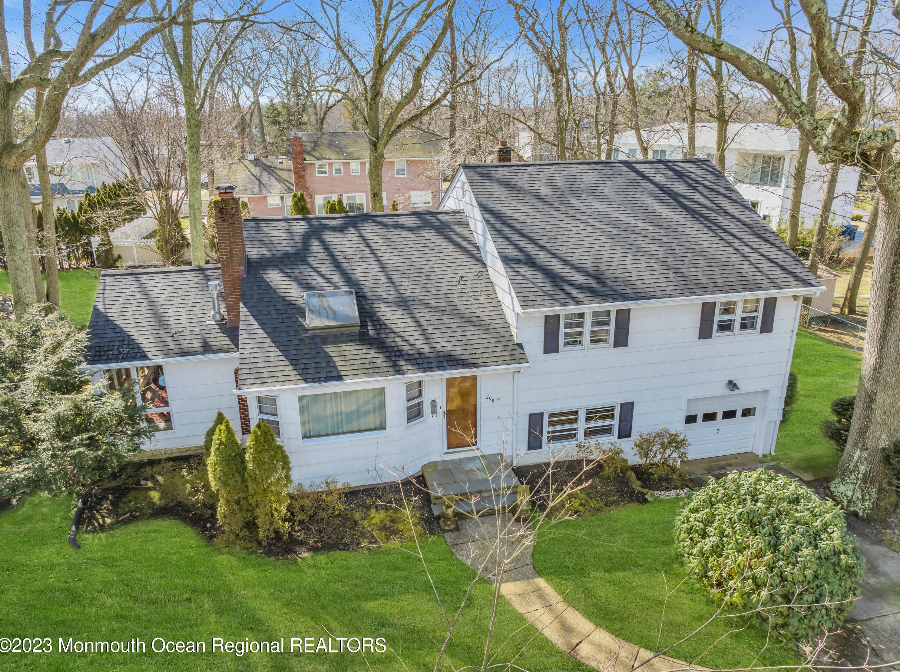 298 Jerome Ave, Oakhurst, NJ 07755
