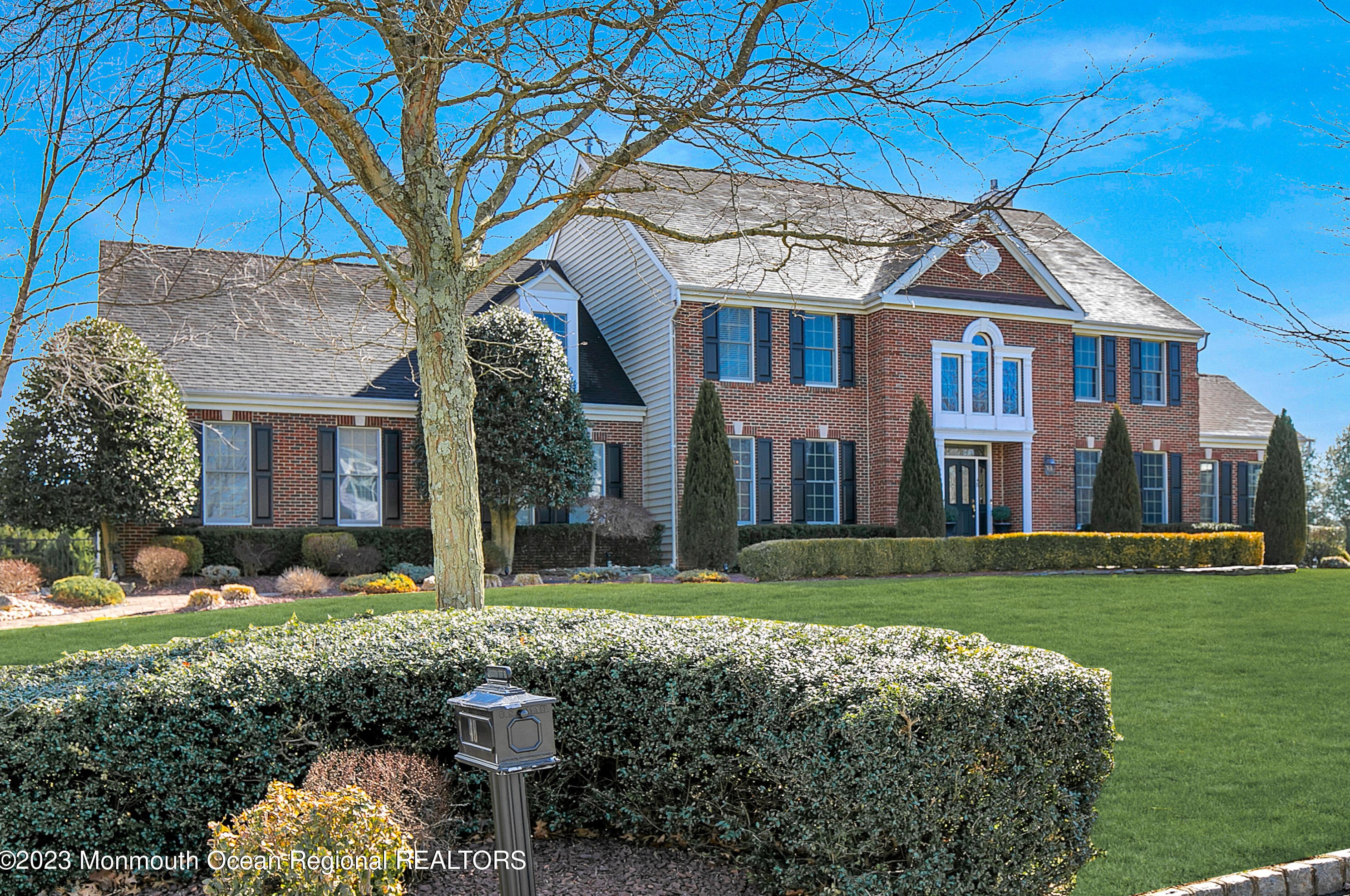 48 Gallant Fox Rd, Tinton Falls, NJ 07724