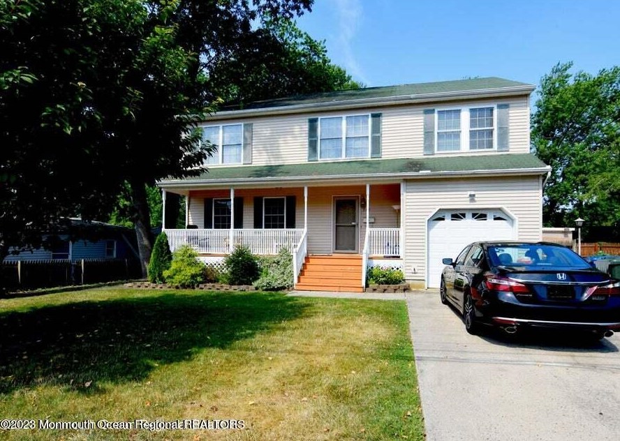 248 Overbrook Ave, Oakhurst, NJ 07755
