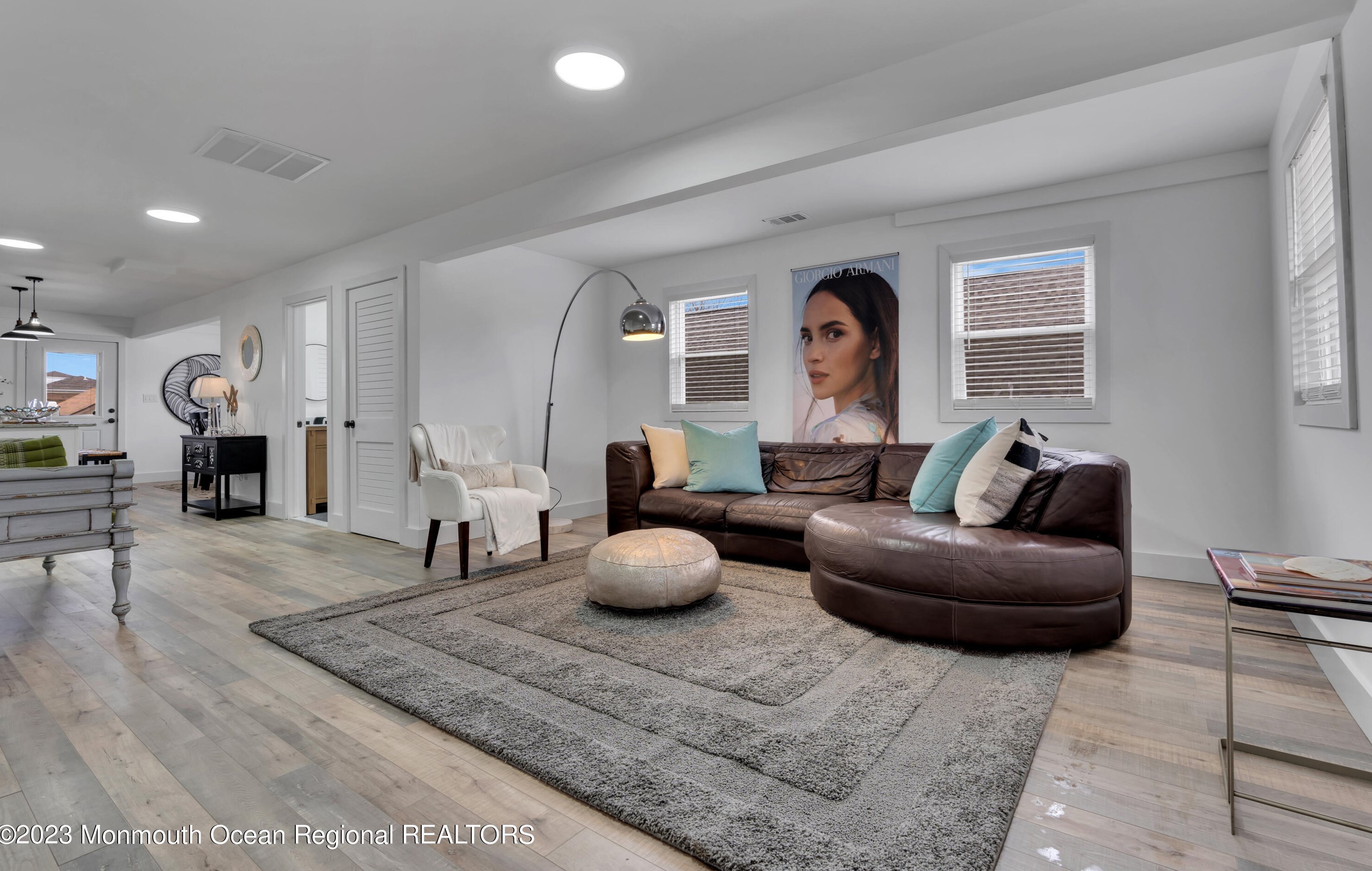 37 Oceanview Ave, Ideal Beach NJ  07734-1219 exterior