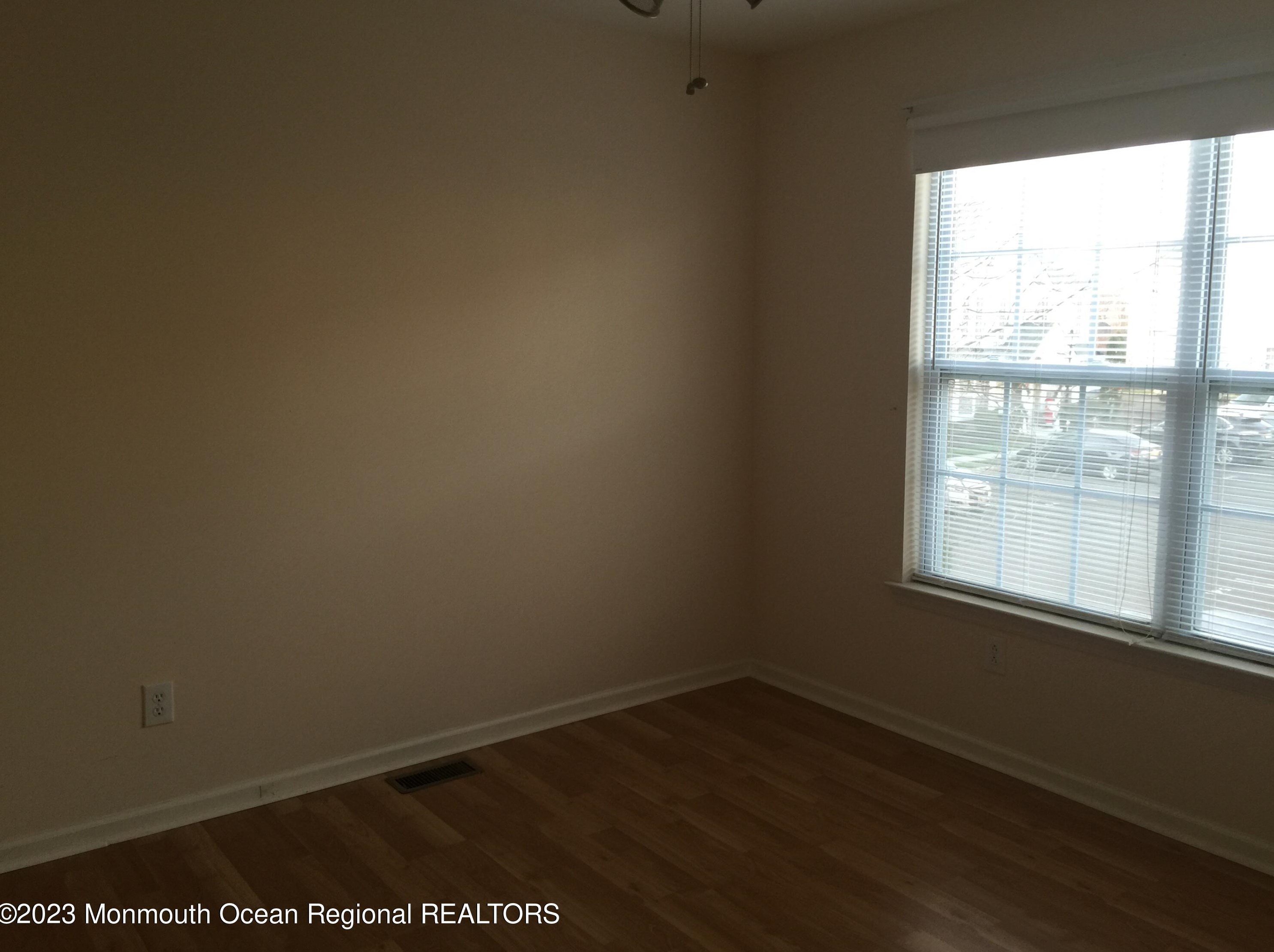 269 Brookfield Dr, Jackson Twp, NJ 08527