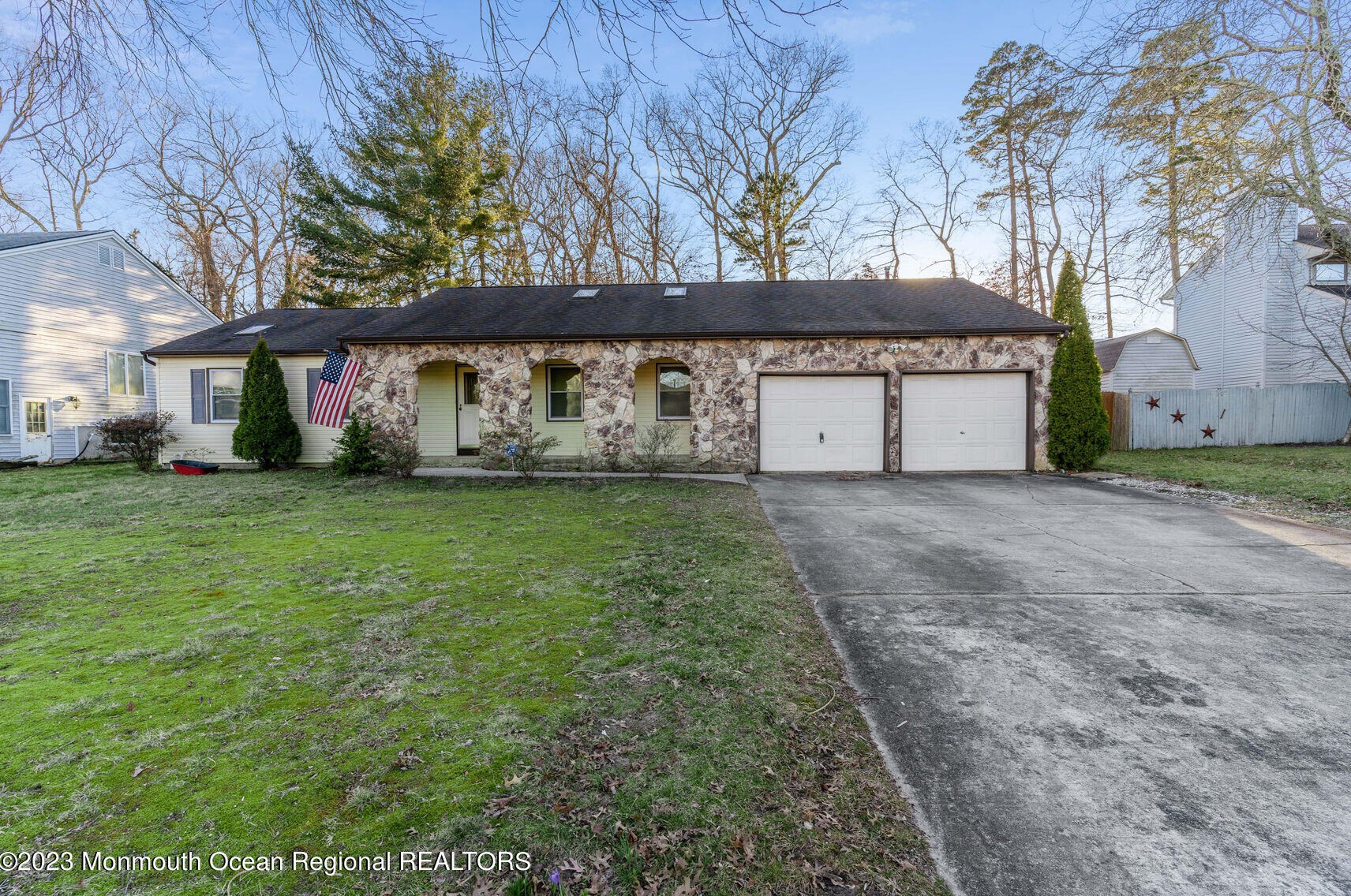 710 Mccormick Dr, Toms River NJ  08753-4338 exterior