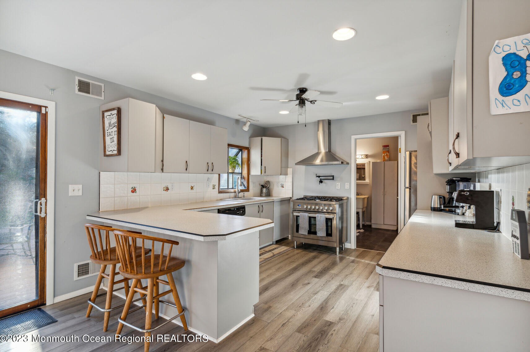 710 Mccormick Dr, Toms River NJ  08753-4338 exterior