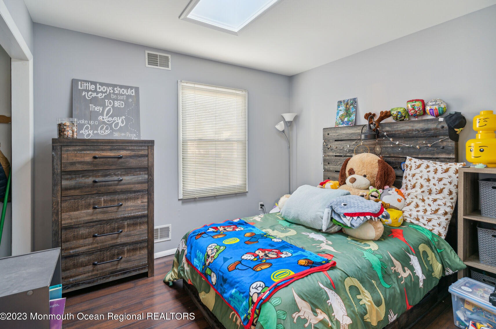 710 Mccormick Dr, Toms River NJ  08753-4338 exterior