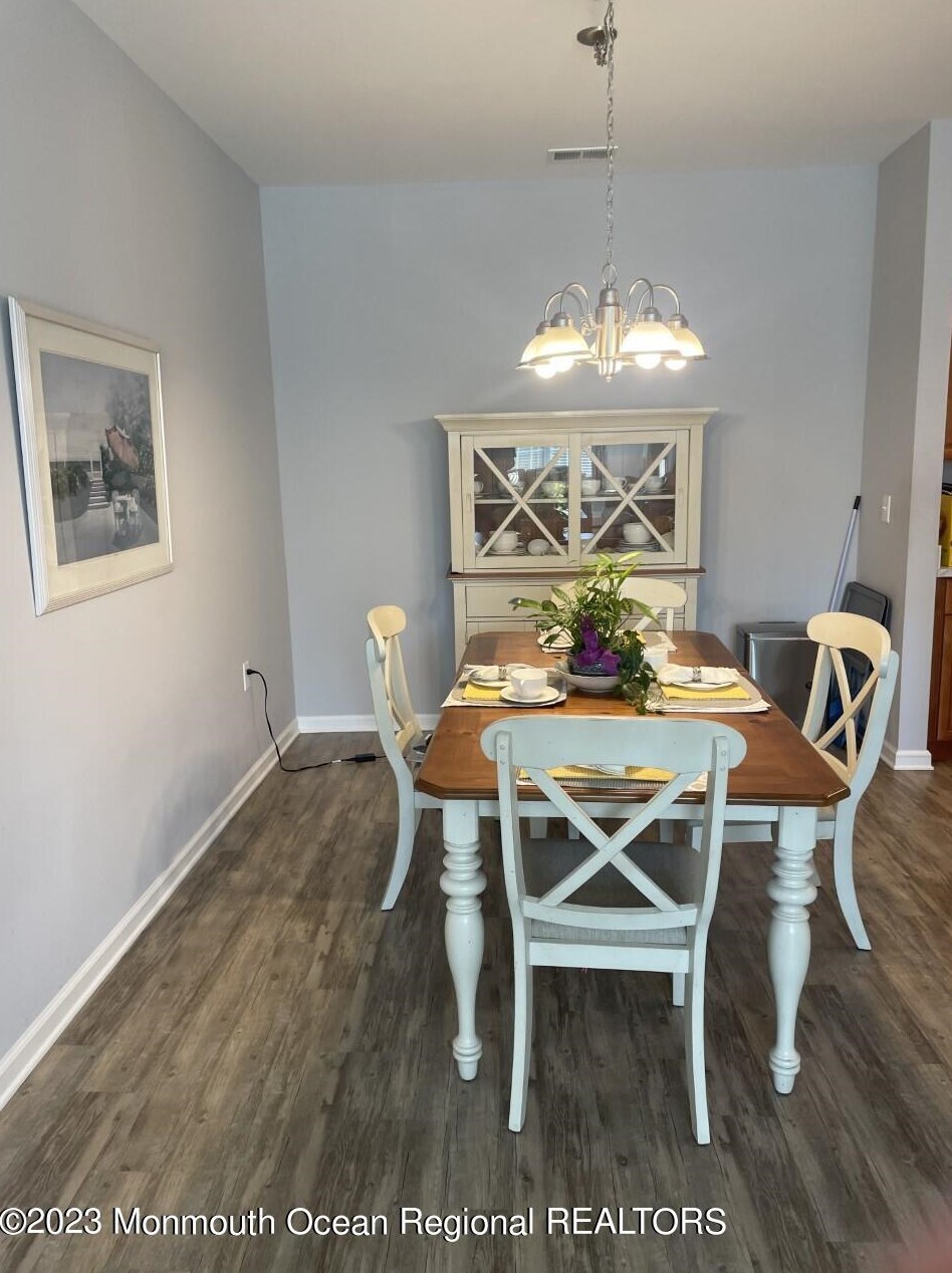 129 Sophee Ln, Lakewood, NJ 08701