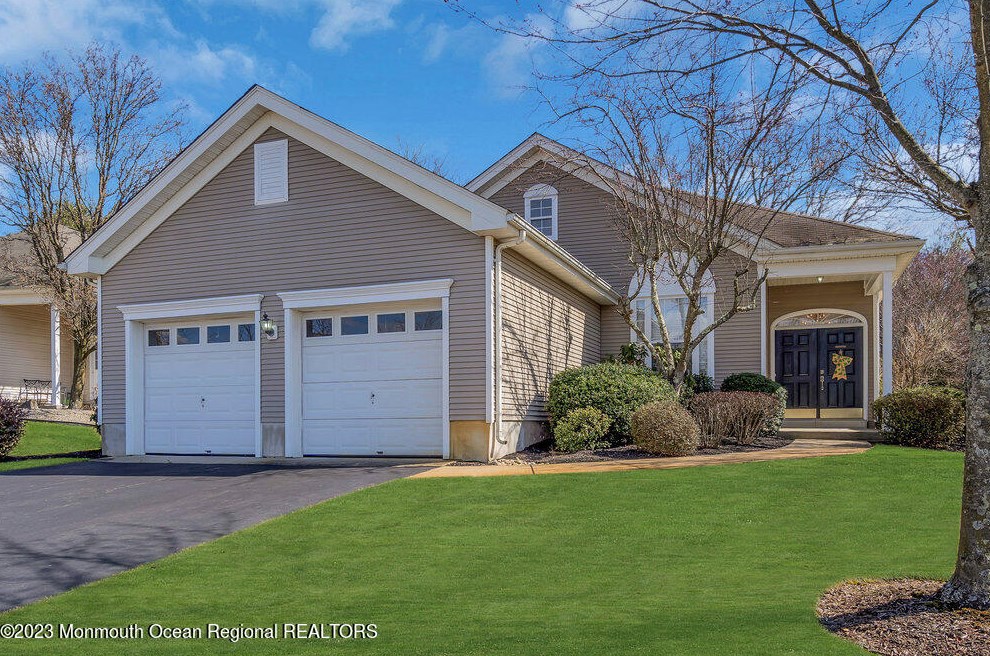 2621 Lantern Light Way, Wall Township, NJ 08736