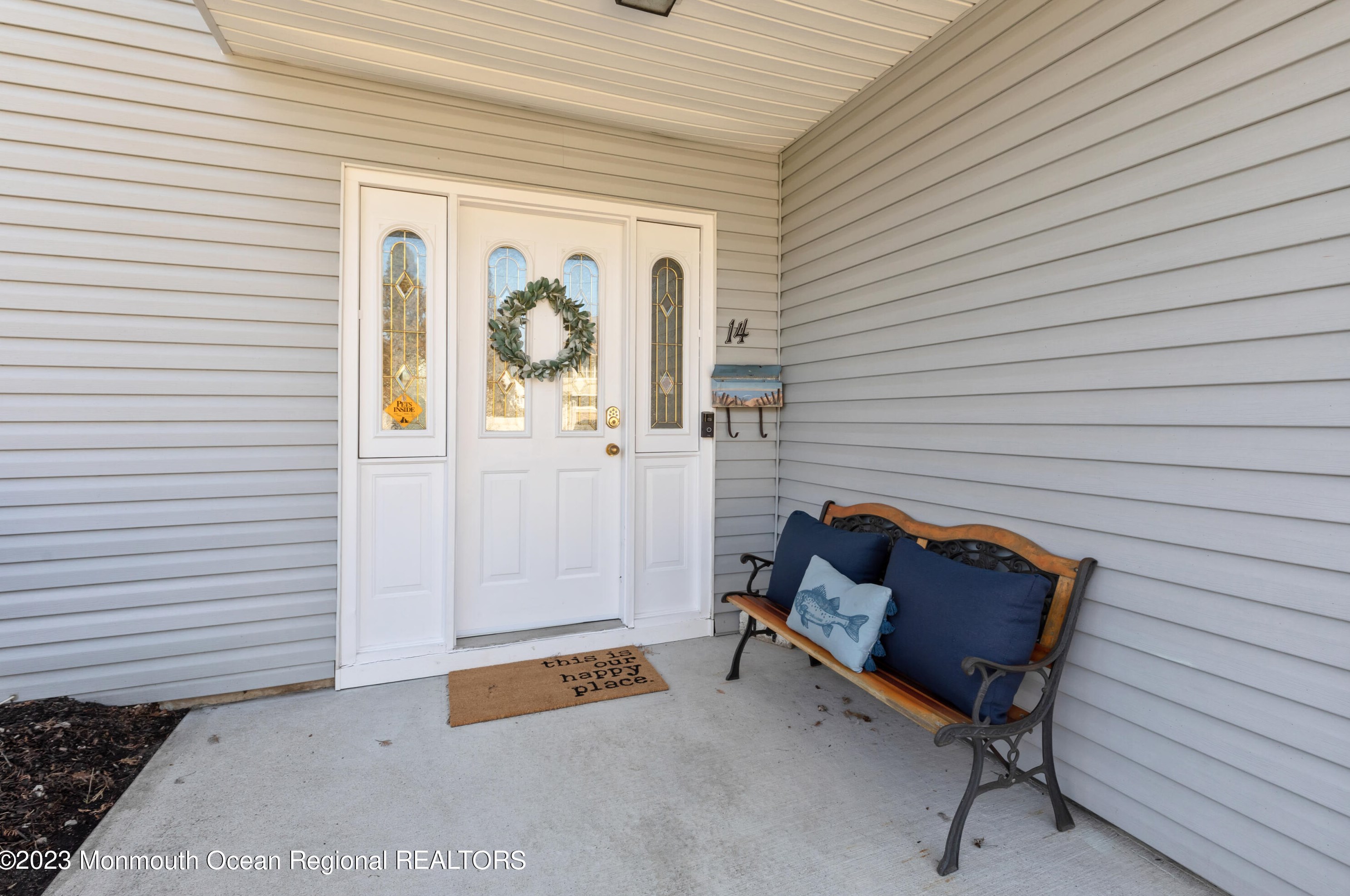 14 Pineridge Ave, Middletown, NJ 07748