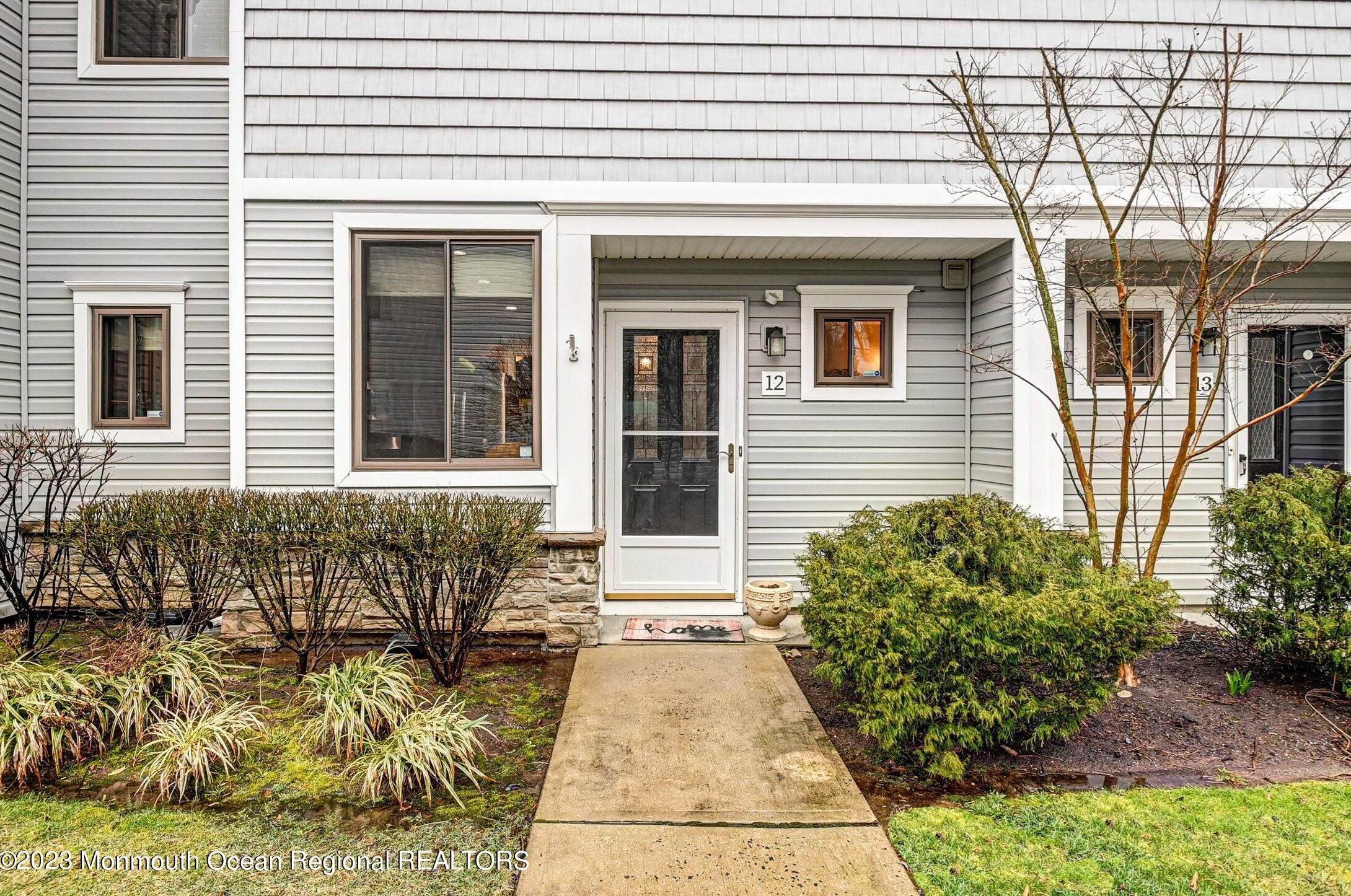 12 Helene Ct, Tinton Falls, NJ 07724