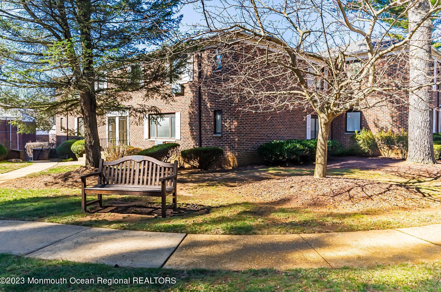 201 Manor, Tinton Falls, NJ 07701