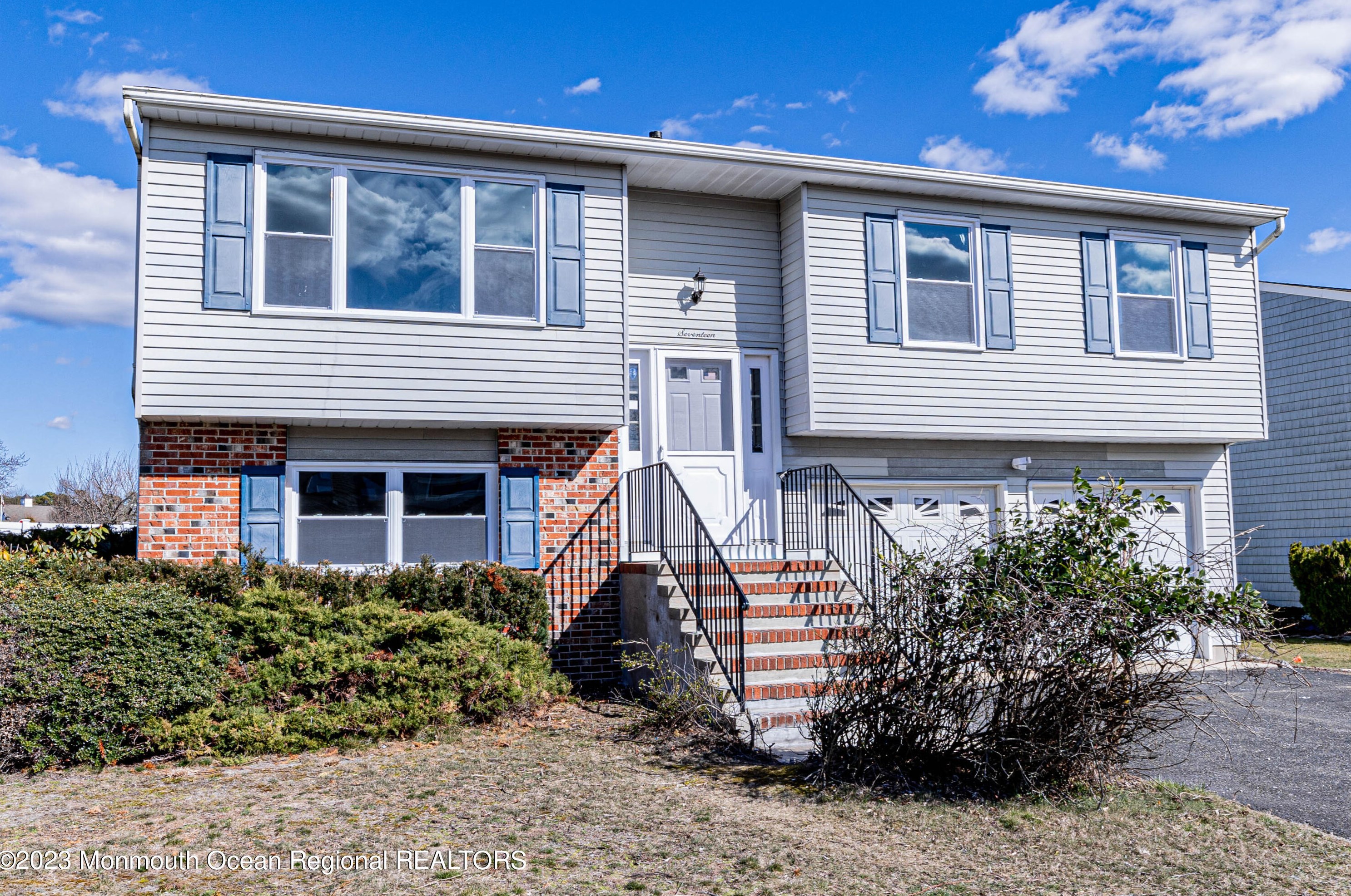 17 Cherry Ln, Wall Township, NJ 07731