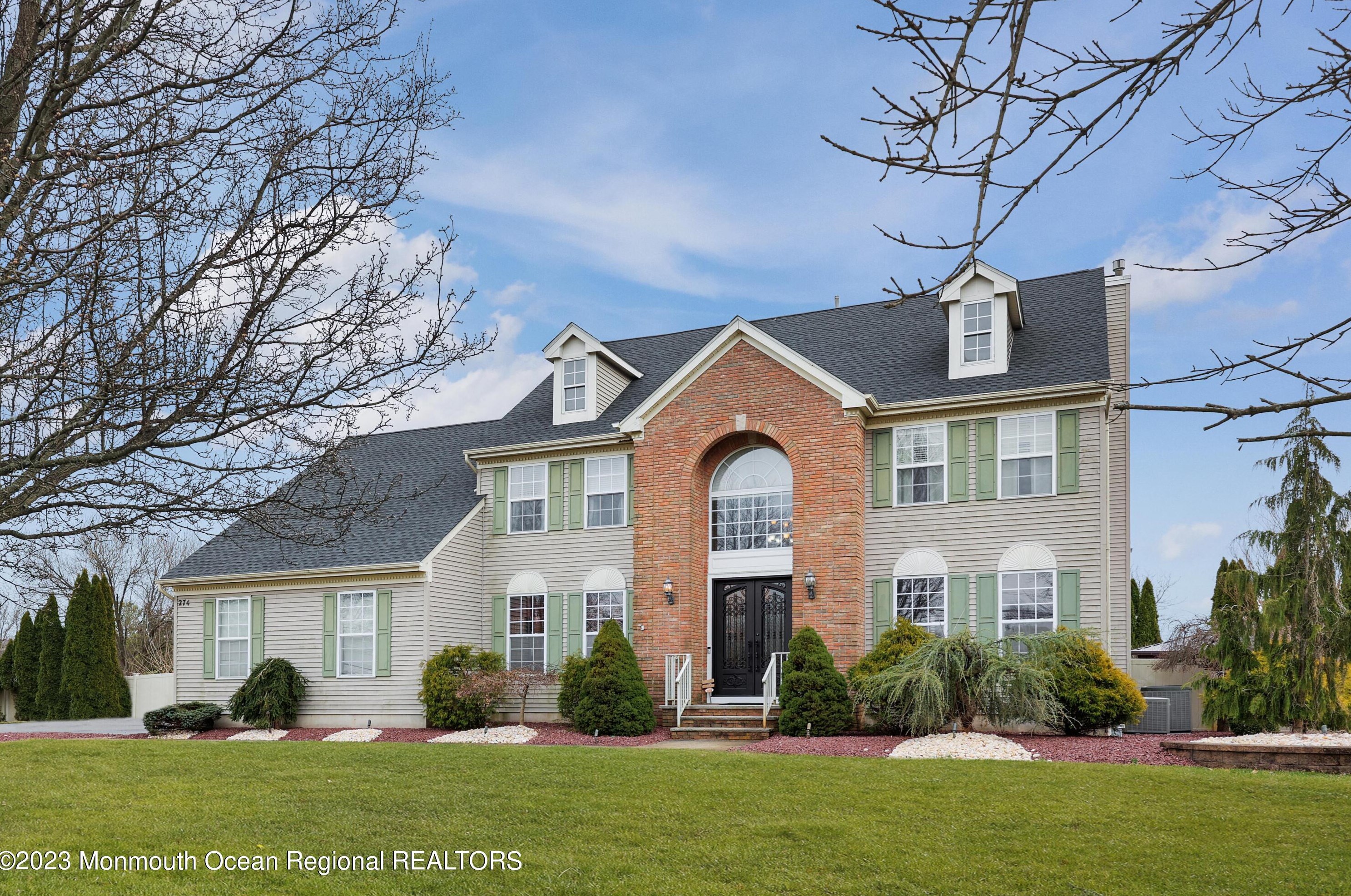 274 Burlington Rd, East Freehold, NJ 07728