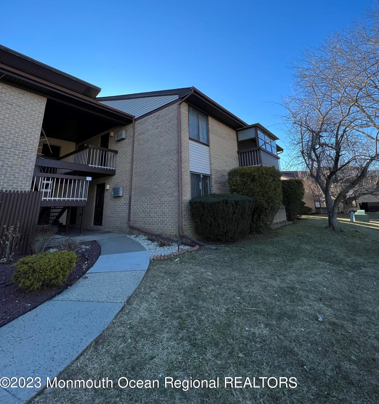 41 Meadow Green Cir #e, Millstone Township, NJ