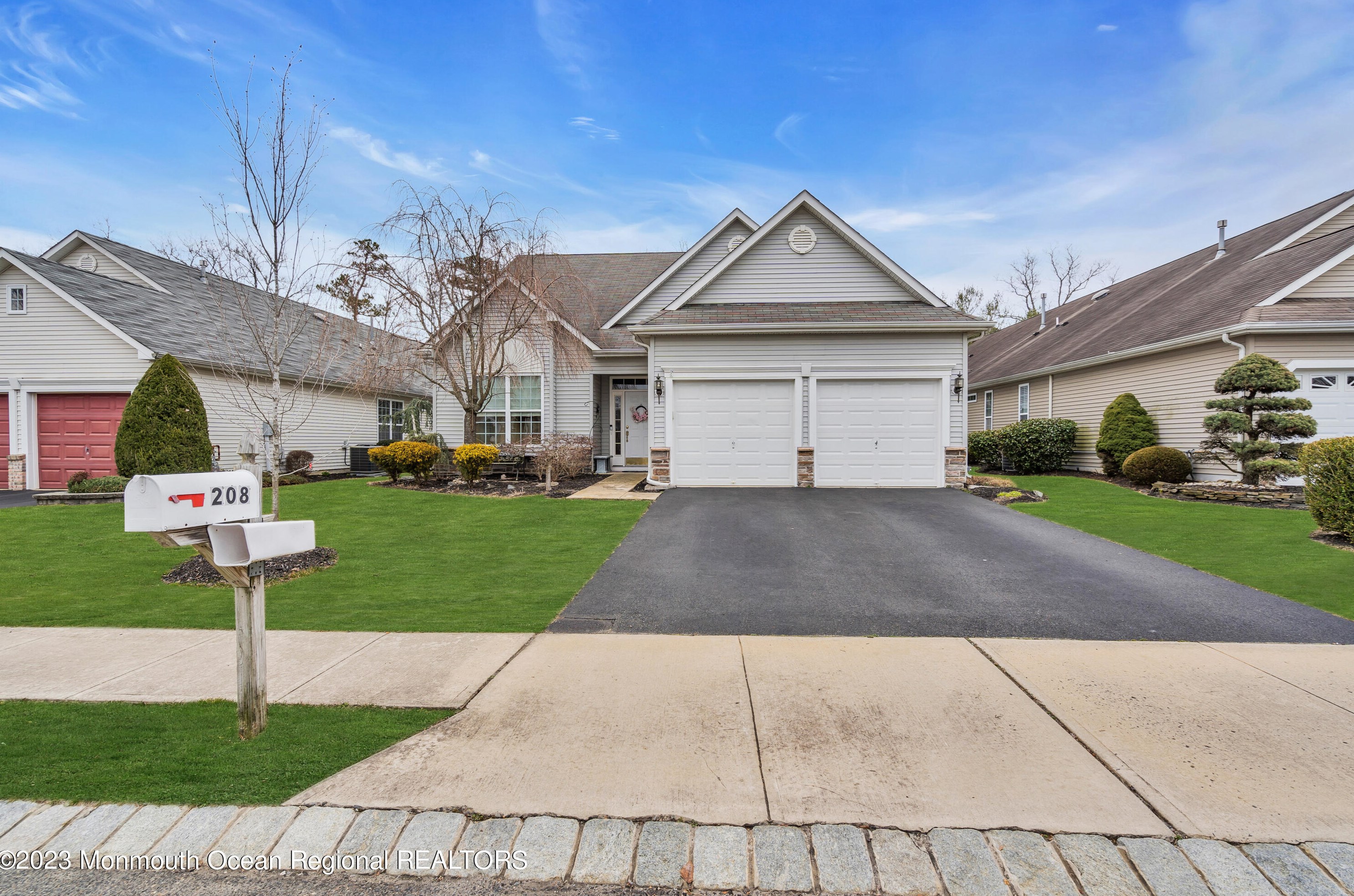 208 Enclave Blvd, Lakewood, NJ 08701