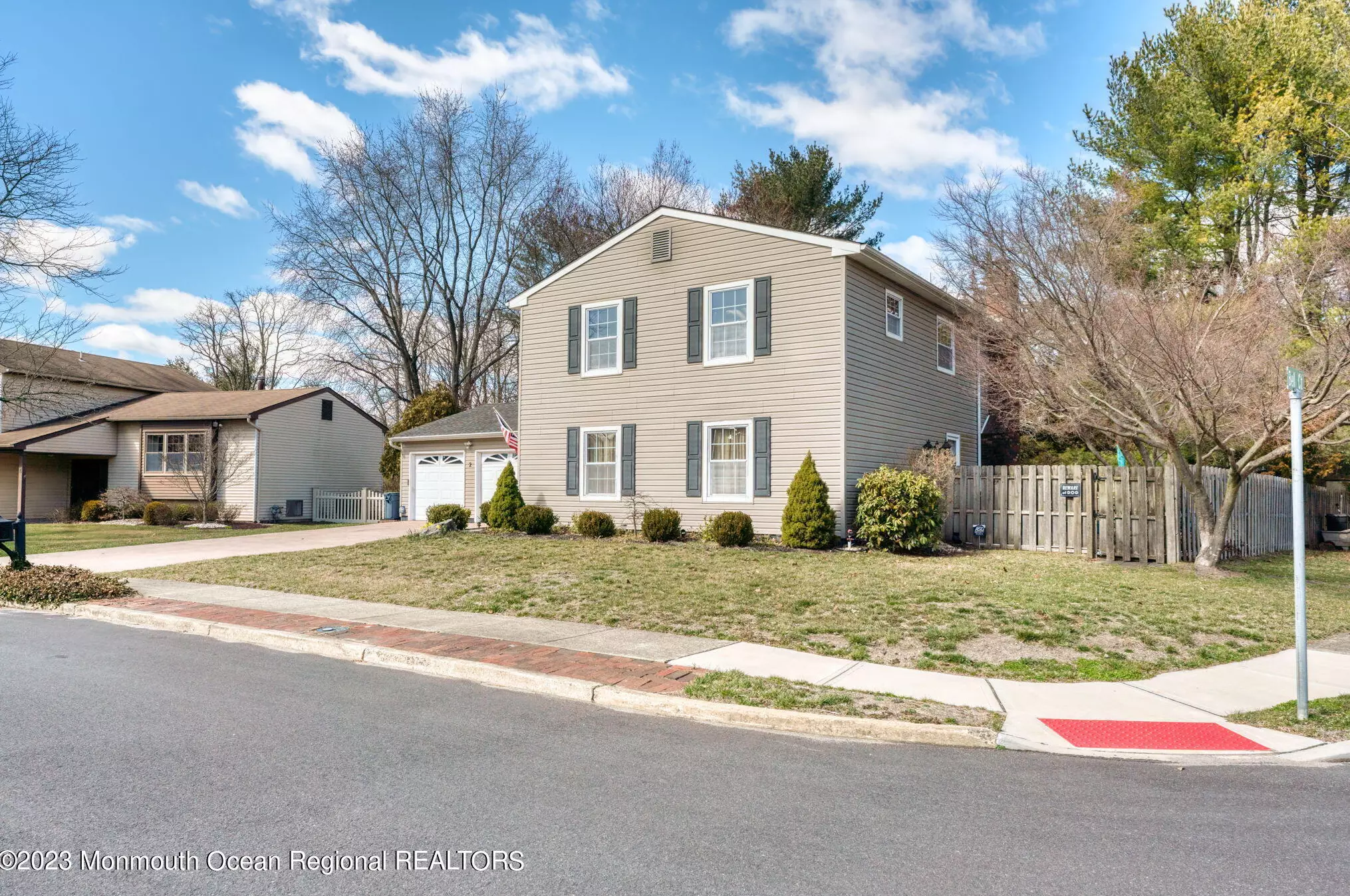 2 Bugle Ct, Wall Township, NJ 07731-1602