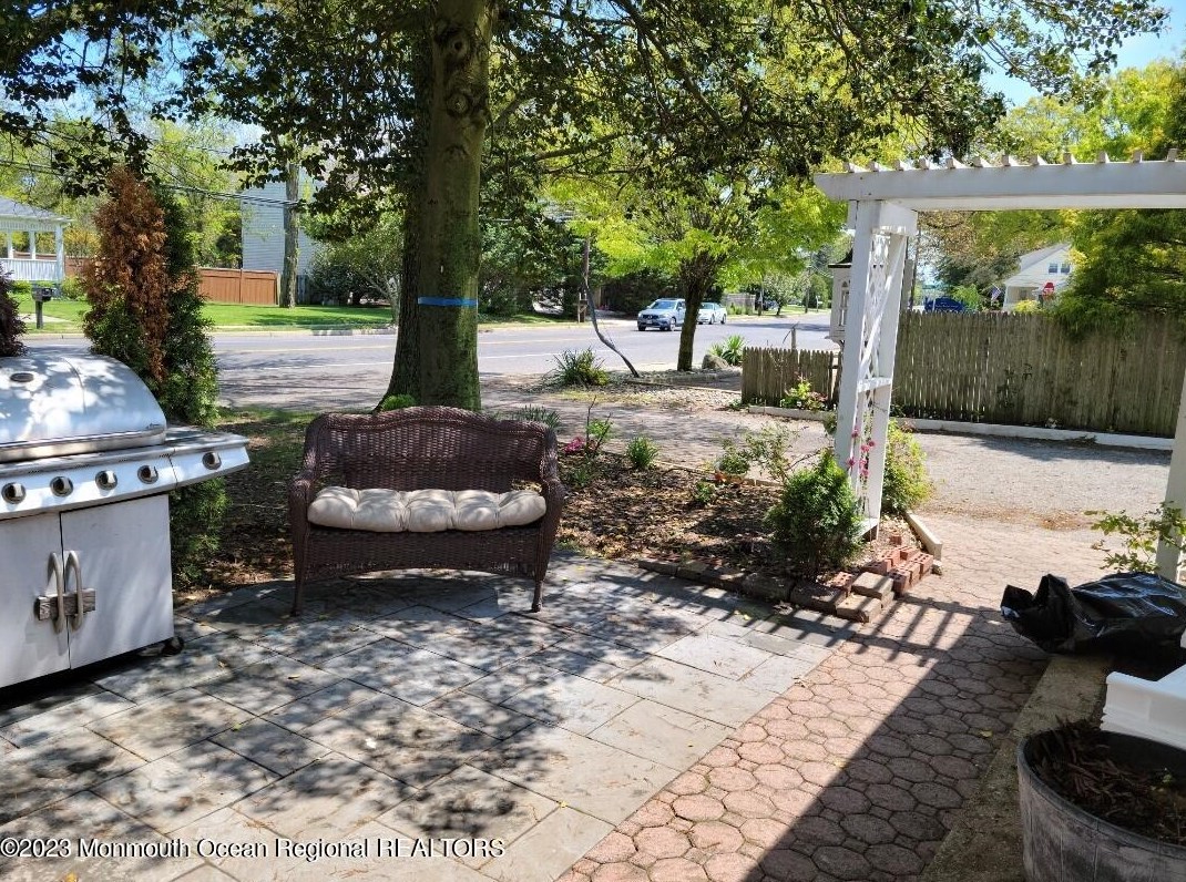 1325 Bay Ave, Point Pleasant Beach, NJ 08742