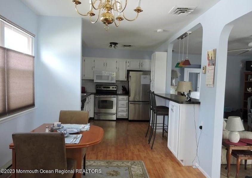 5 Phillips Rd, Bricktown, NJ 08724