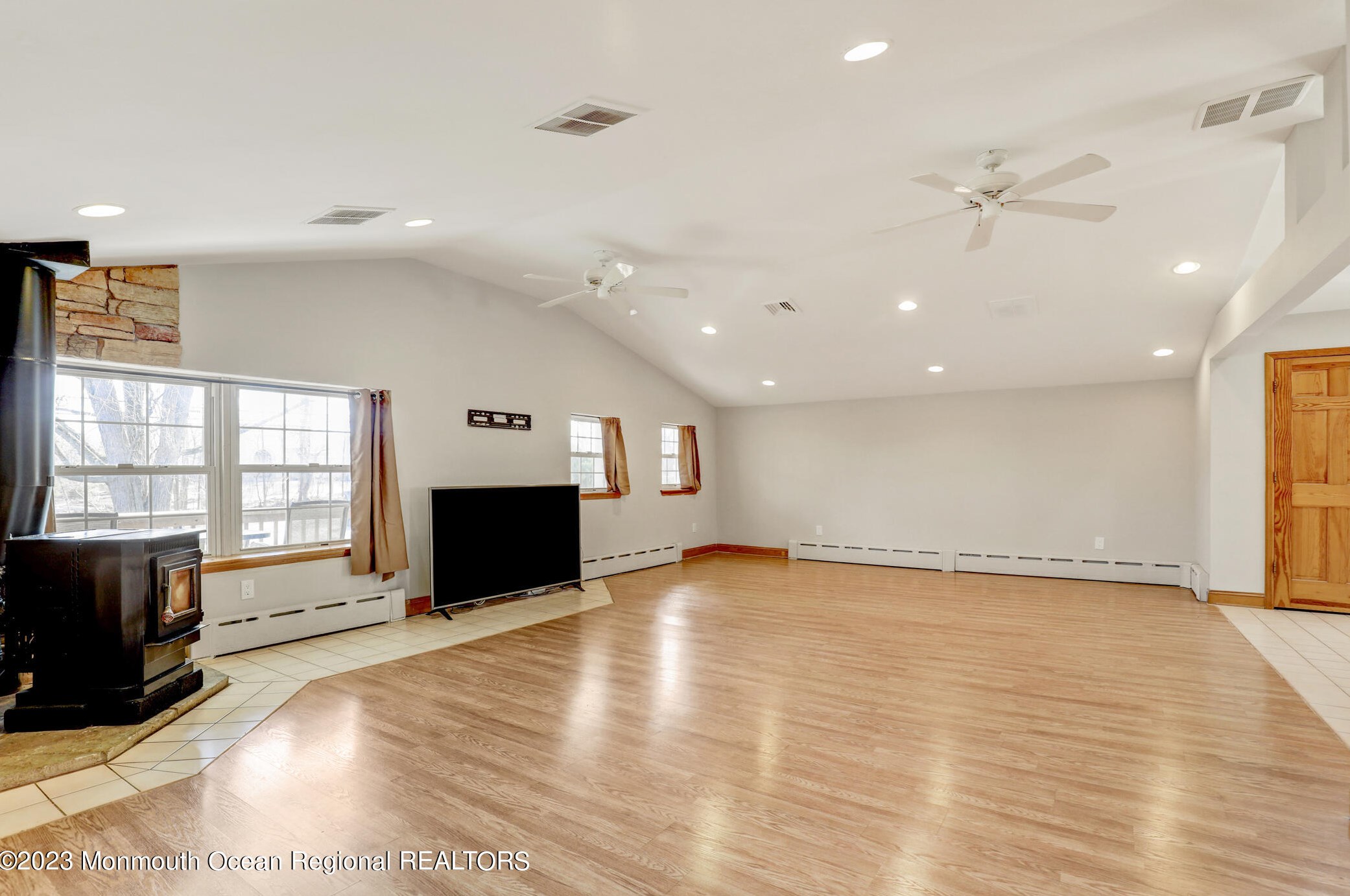 188 Ticetown Rd, Morganville, NJ 07751