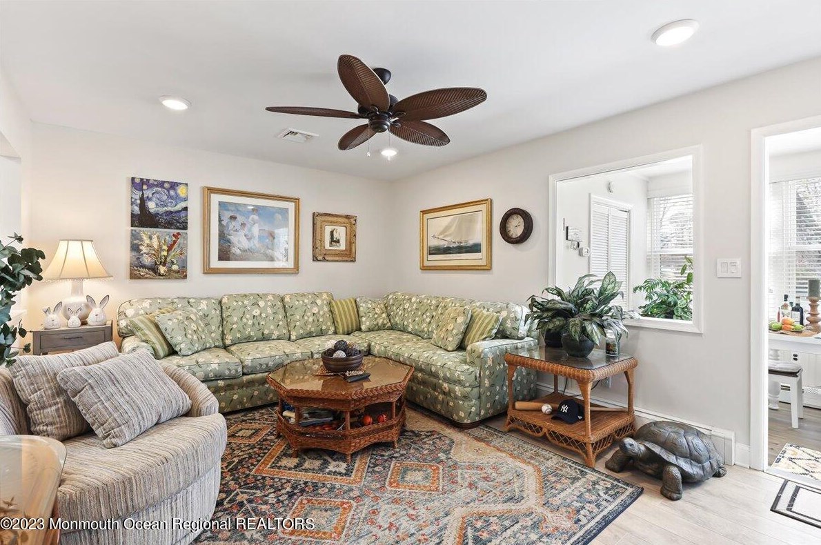 2 Central St #b, Toms River, NJ 08757