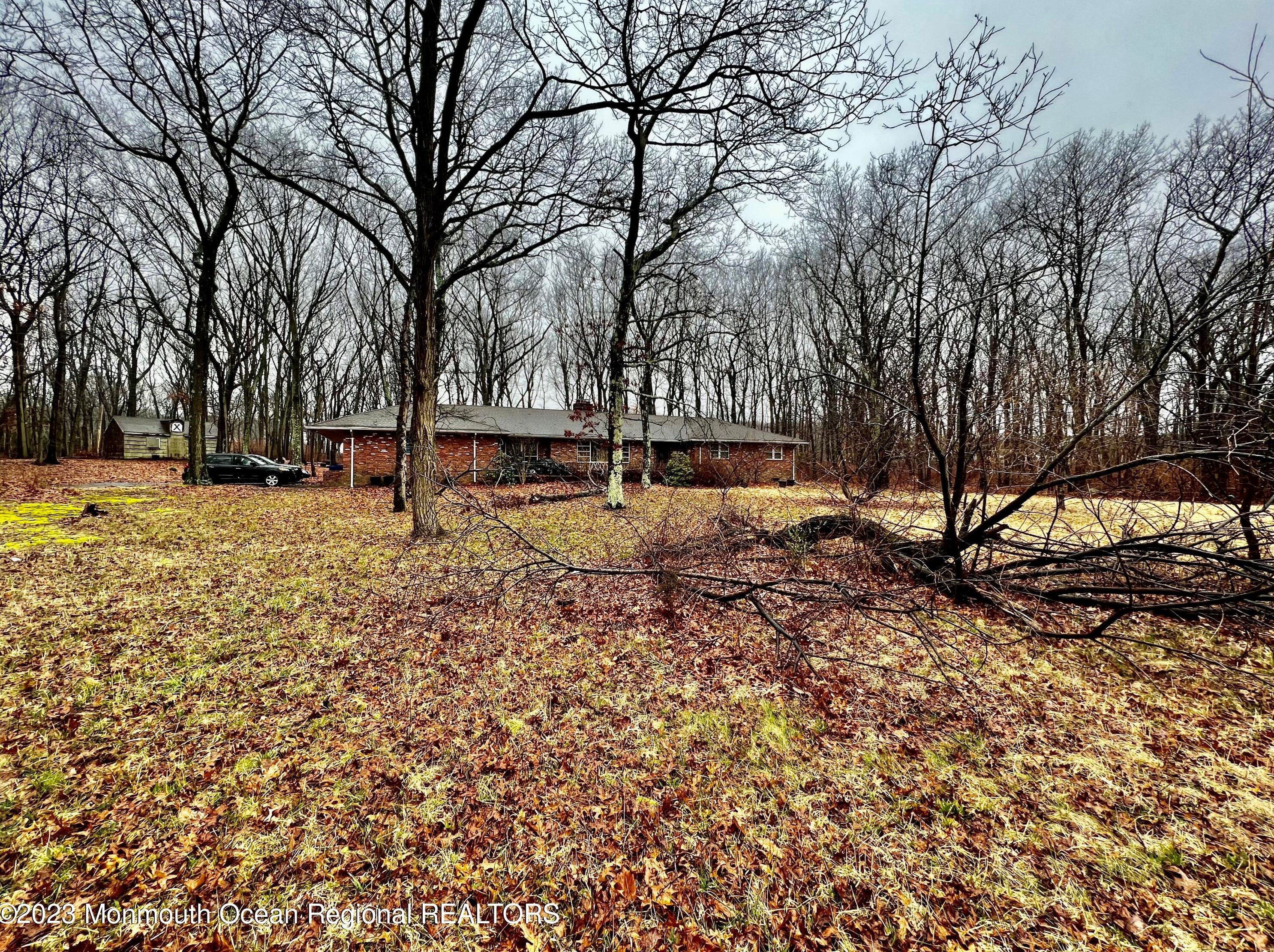760 Hope Rd, Tinton Falls, NJ 07724