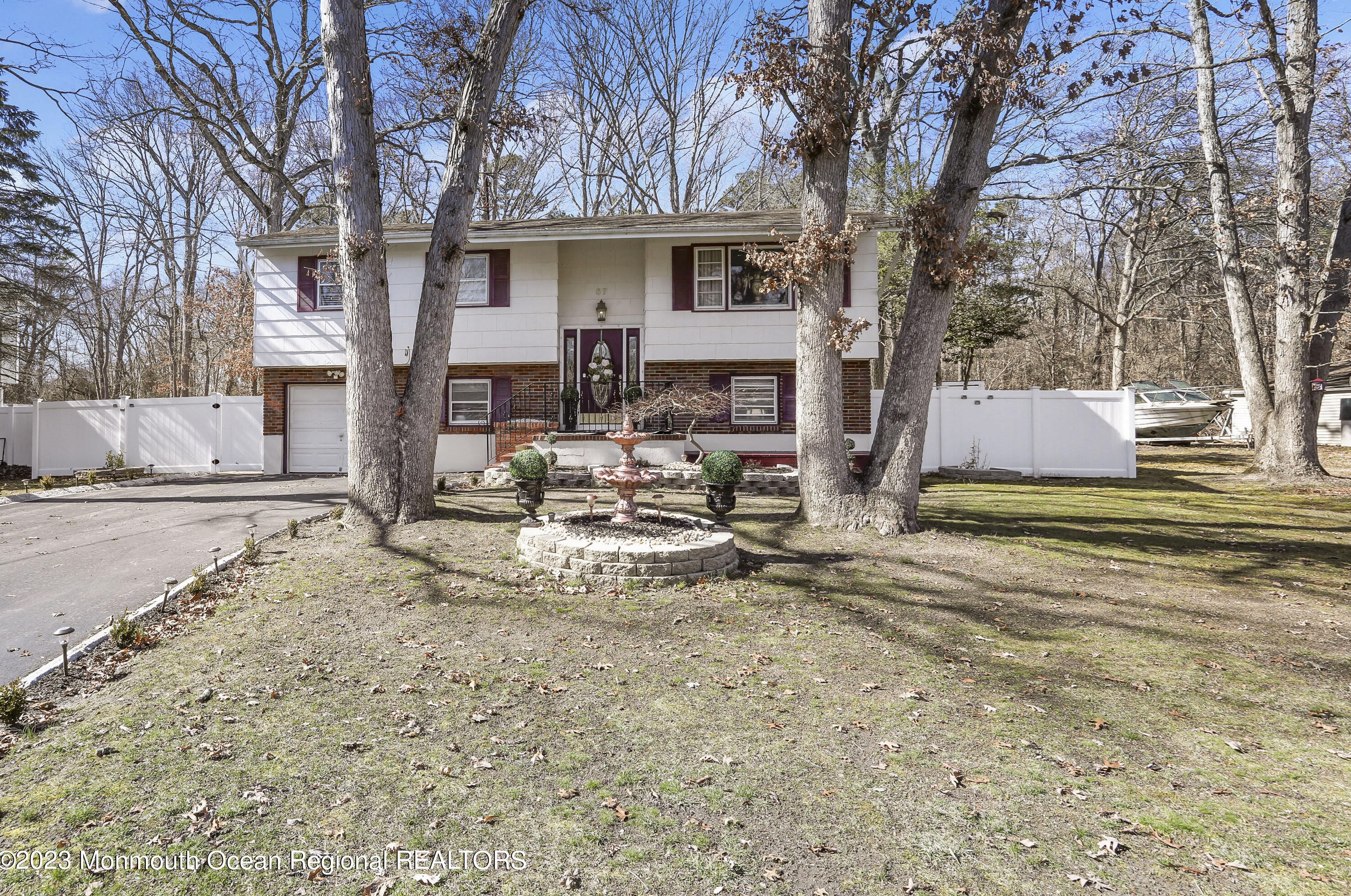 57 Raymond Ave, Toms River, NJ 08755