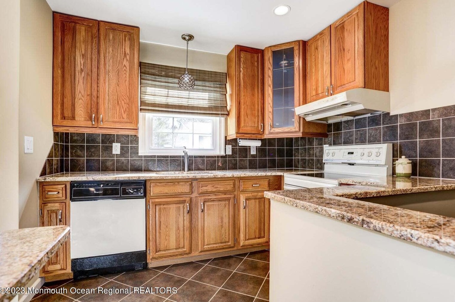 751 Dunedin St, Toms River NJ  08753-4500 exterior